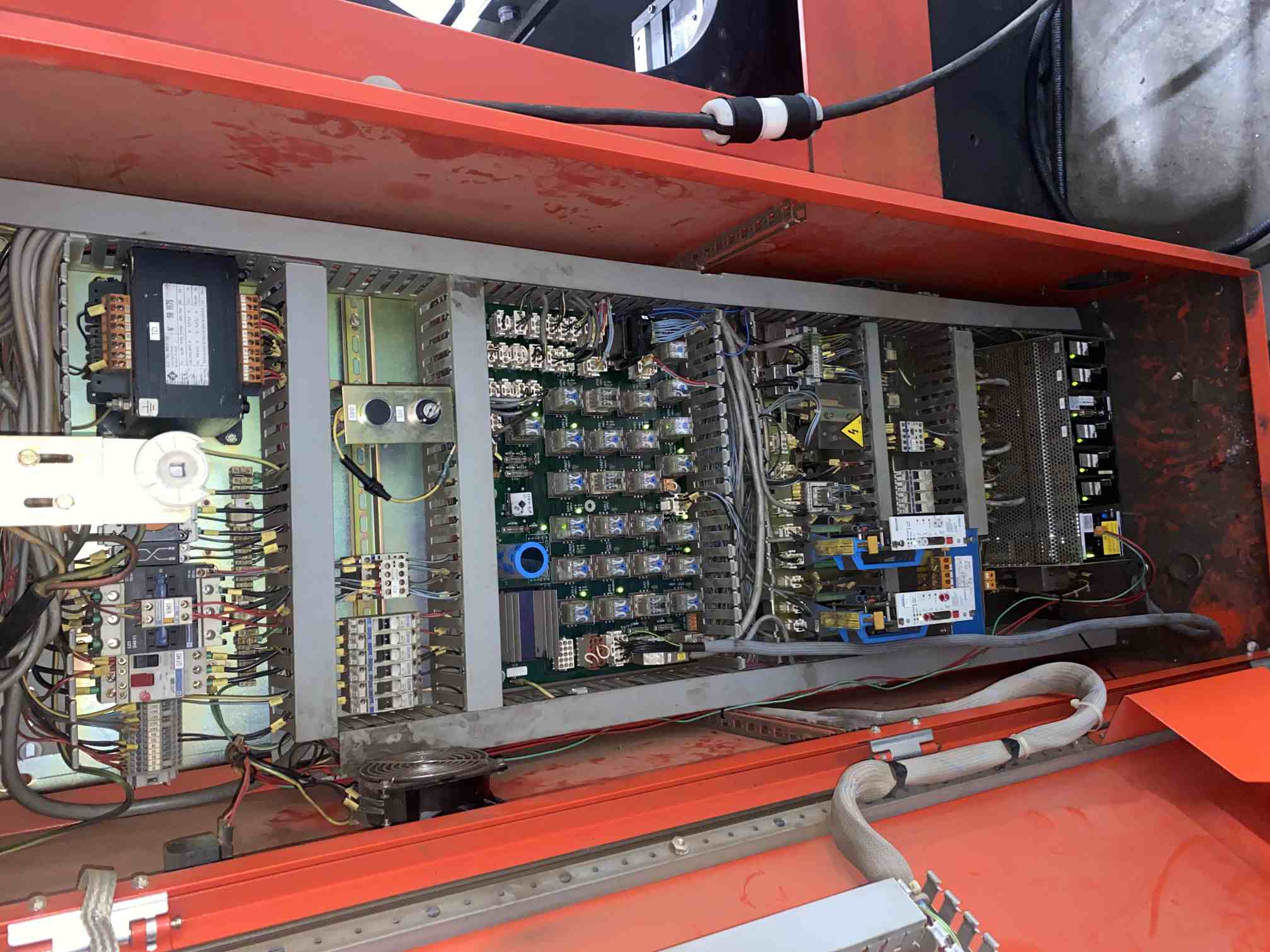 138 Ton x 10' Amada HFBO 125-30 CNC Press Brake