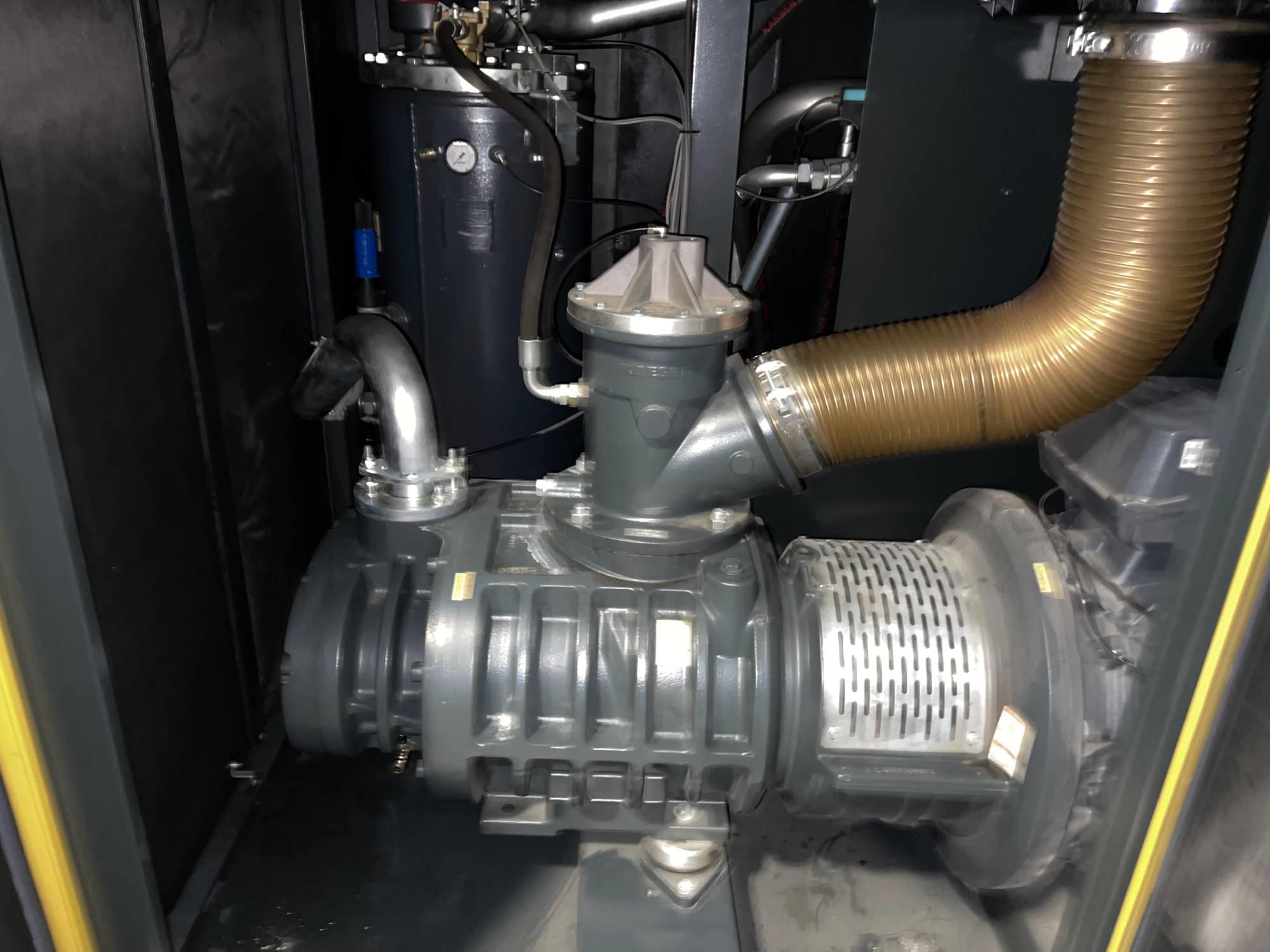 250HP Kaeser Sigma DSD250 Water-Cooled Rotary Screw Air Compressor, 2017- W/ Kaeser Model TH371WC Dryer - Image 2