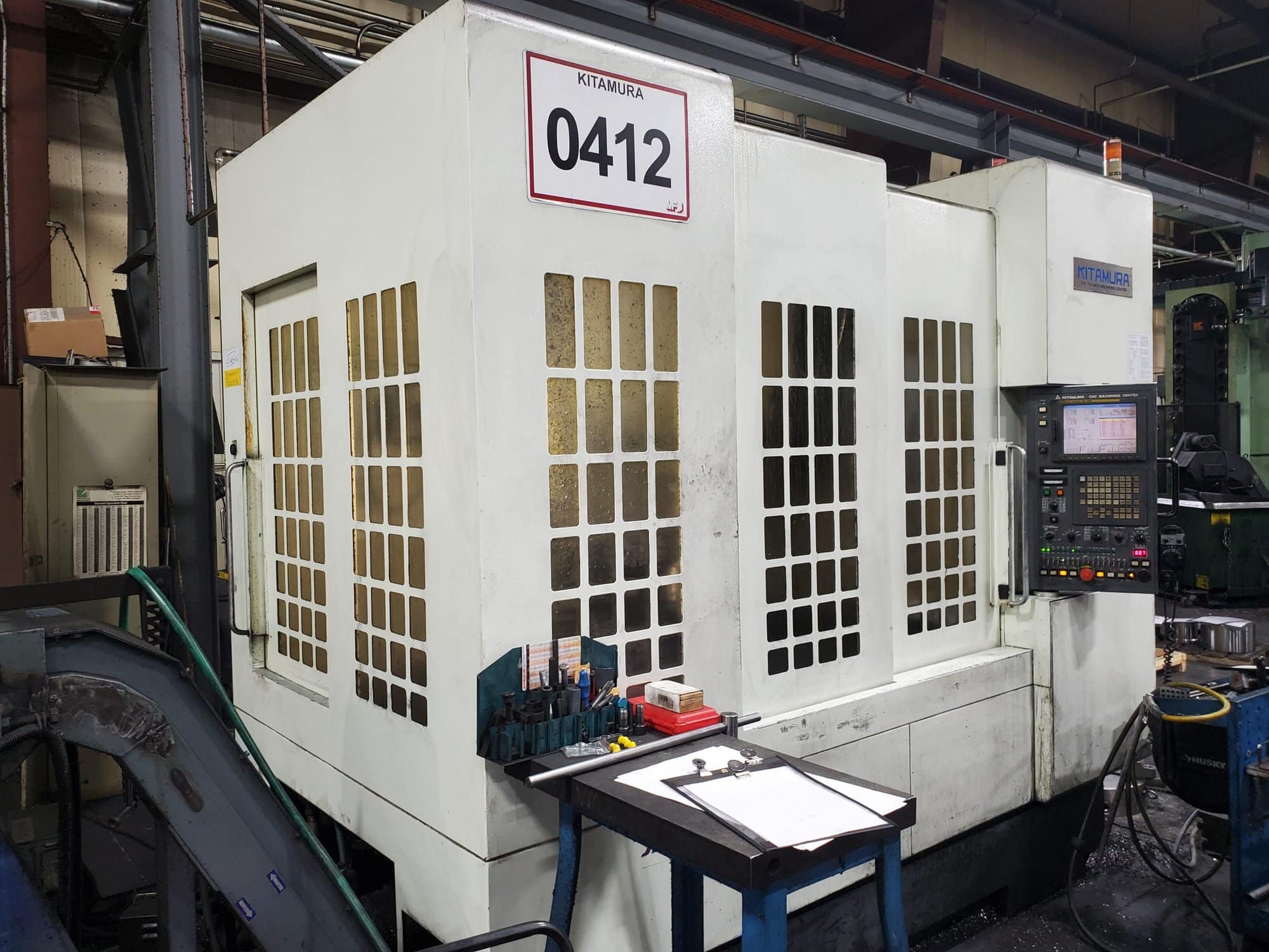 Kitamura Mycenter 4XiF VMC, 2007 - Renishaw Probe, Fanuc 16i-MB, Glass Scales - Image 4