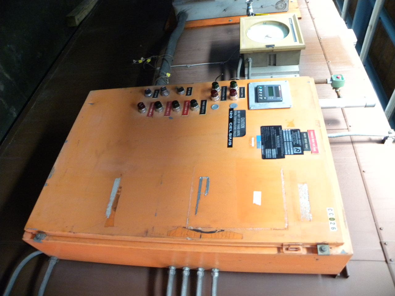 Precision Quincy 92-650-B Walk-In Oven- Solvent Rated, Electric, Recirculating - Image 4
