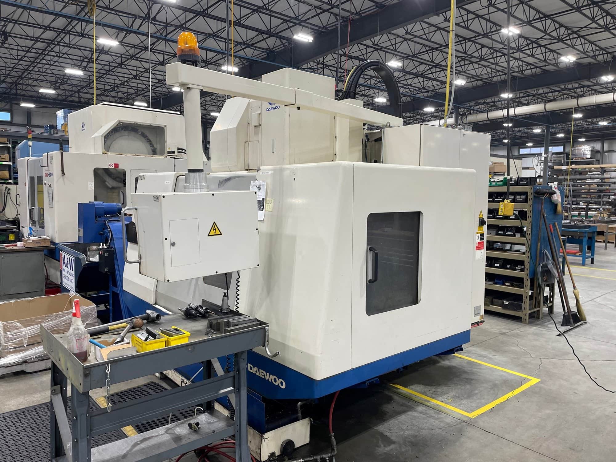 Daewoo DMV-500 VMC, 2000 - TSC, Fanuc Control, Chip Conveyor - Image 6
