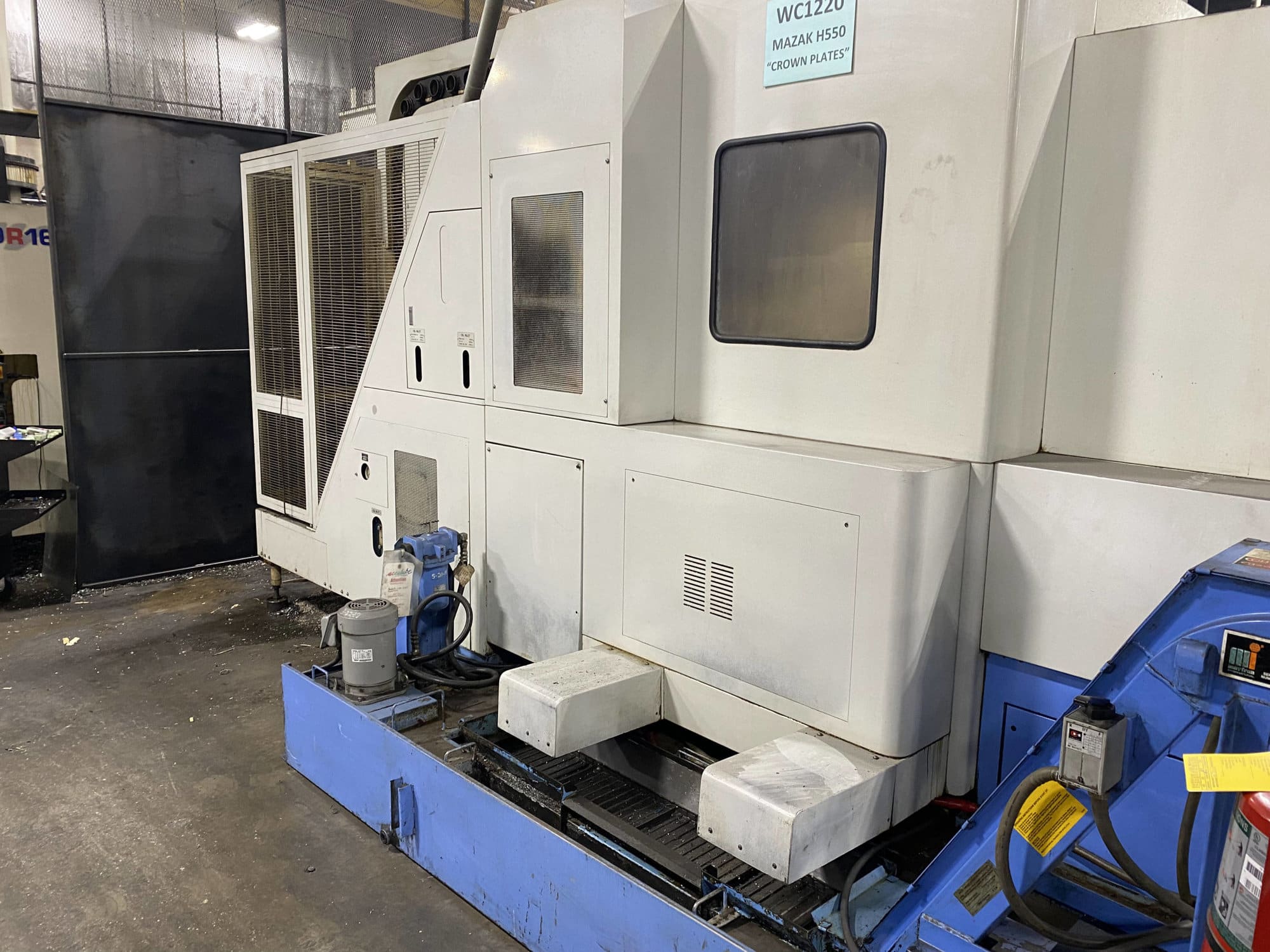 Mazak Ultra 550 500MM HMC, 1996 - Chip Conveyor, Mazatrol M plus - Image 11