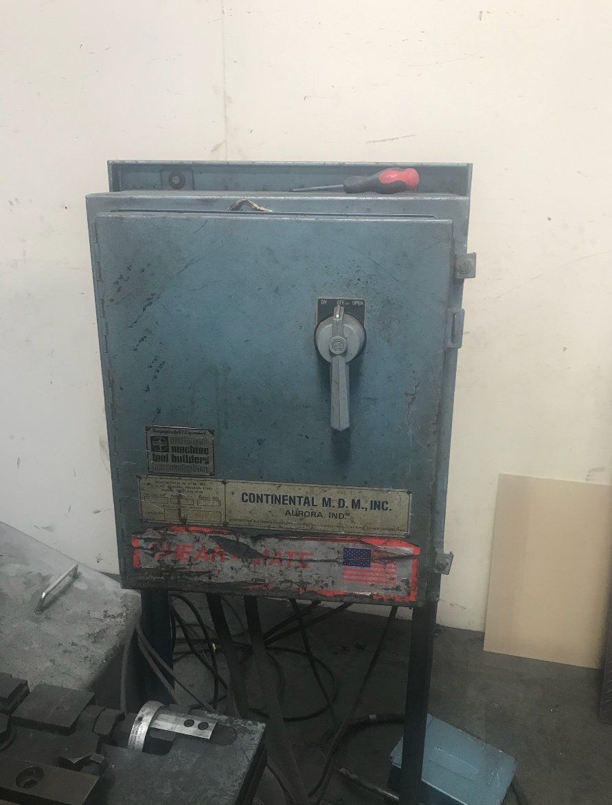 1/4" x 10' Amada M-3060 Mechanical Shear, 1985 - Power Backgauge, Squaring Arm, (2) Support Arm - Image 5