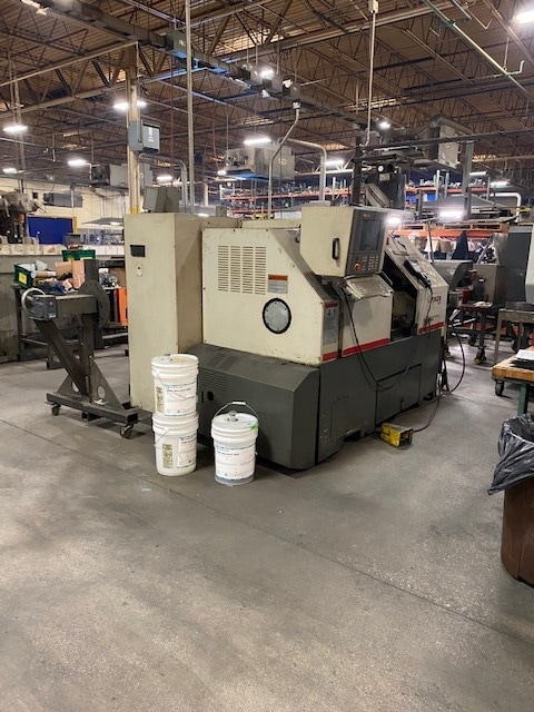 Cincinnati Milacron Avenger 250T CNC Lathe, 1997 - Chip Conveyor - Image 2