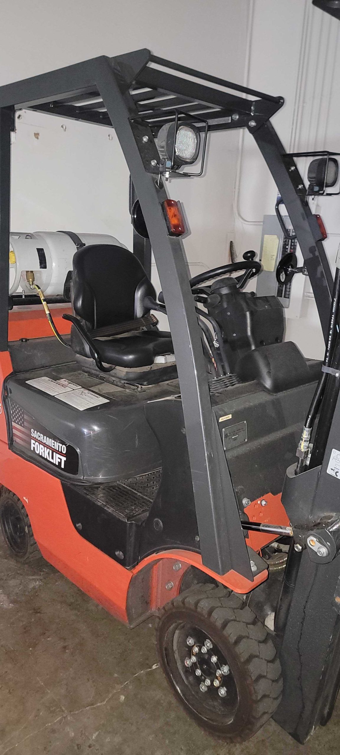 3,000 Lb. Unicarriers Sacramento MCP1F1A18LV LP Forklift, 2019 - Less Than 500 HRS Tilt & Side-shift - Image 3