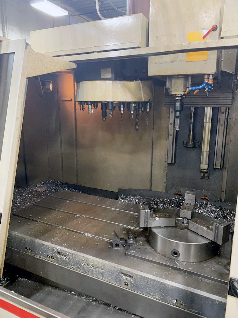 Cincinnati Milacron Sabre 1500, 1996- Acramatic 2100 Control, Conveyor, TSC