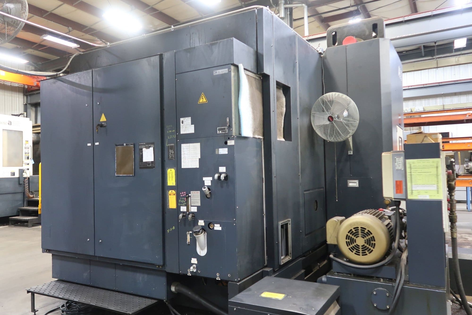 Makino A99 HMC, 1999- 12K RPM, Thru Spindle Coolant, Rigid Tap, Chip Conveyor - Image 6