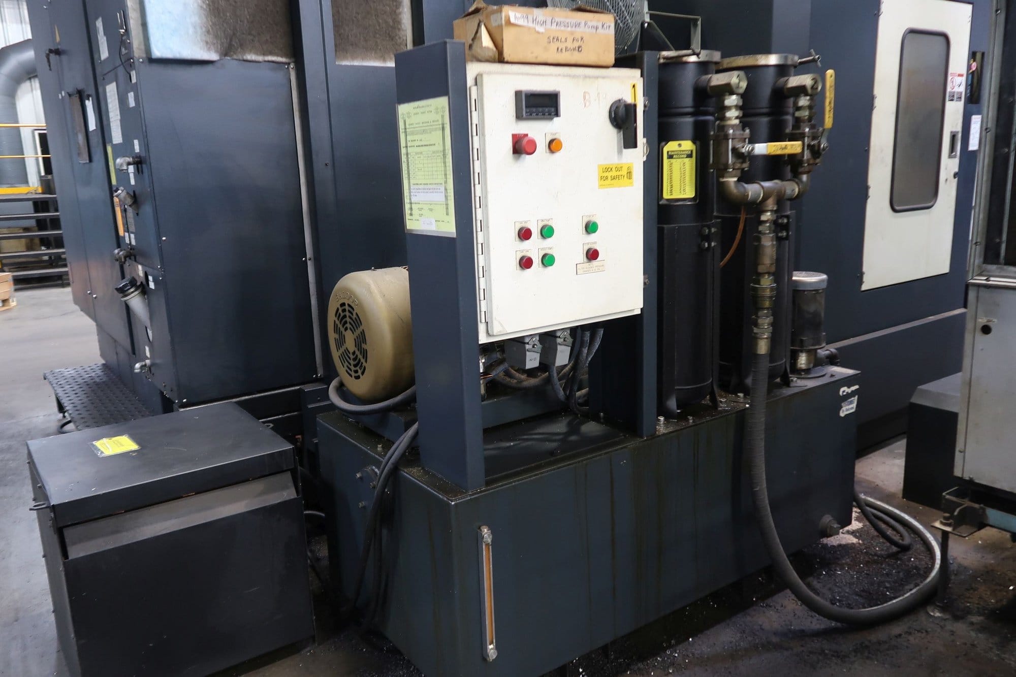 Makino A99 HMC, 1999- 12K RPM, Thru Spindle Coolant, Rigid Tap, Chip Conveyor - Image 7