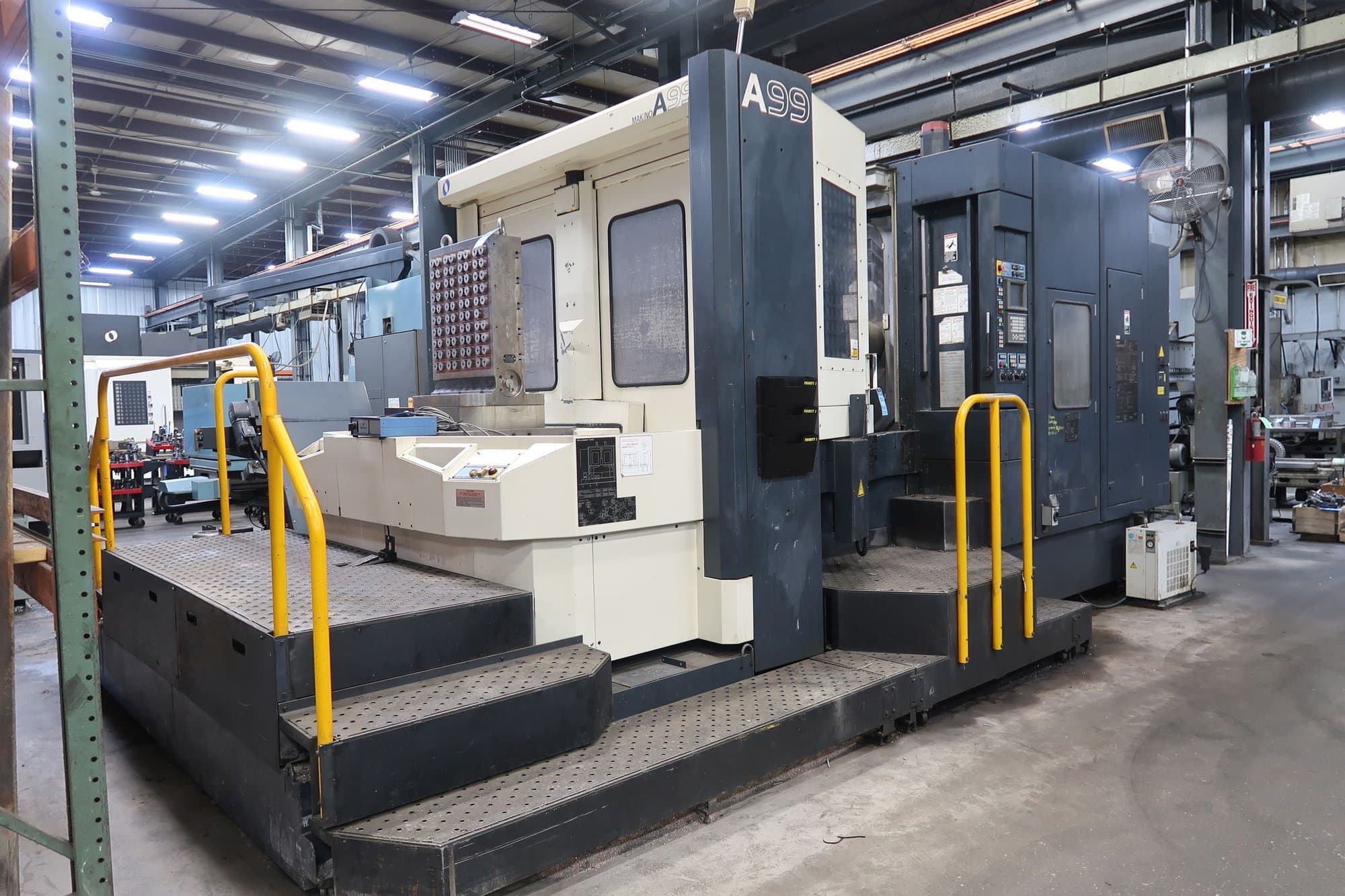 Makino A99 HMC, 1999- 12K RPM, Thru Spindle Coolant, Rigid Tap, Chip Conveyor