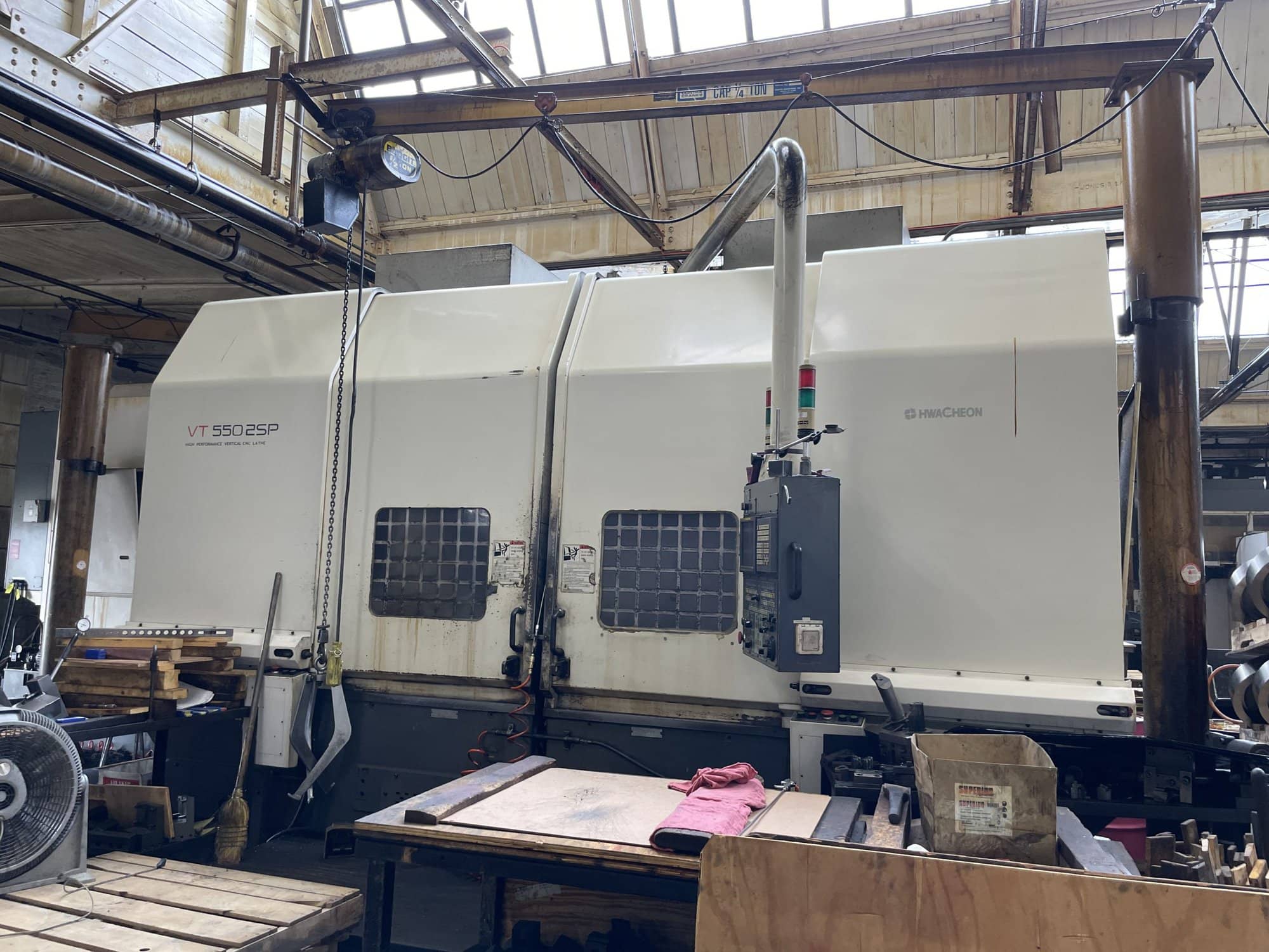 Hwacheon VT-550 2SP VTL, 2006 - 24" Dual Spindle, Fanuc Control, Chip Conveyor