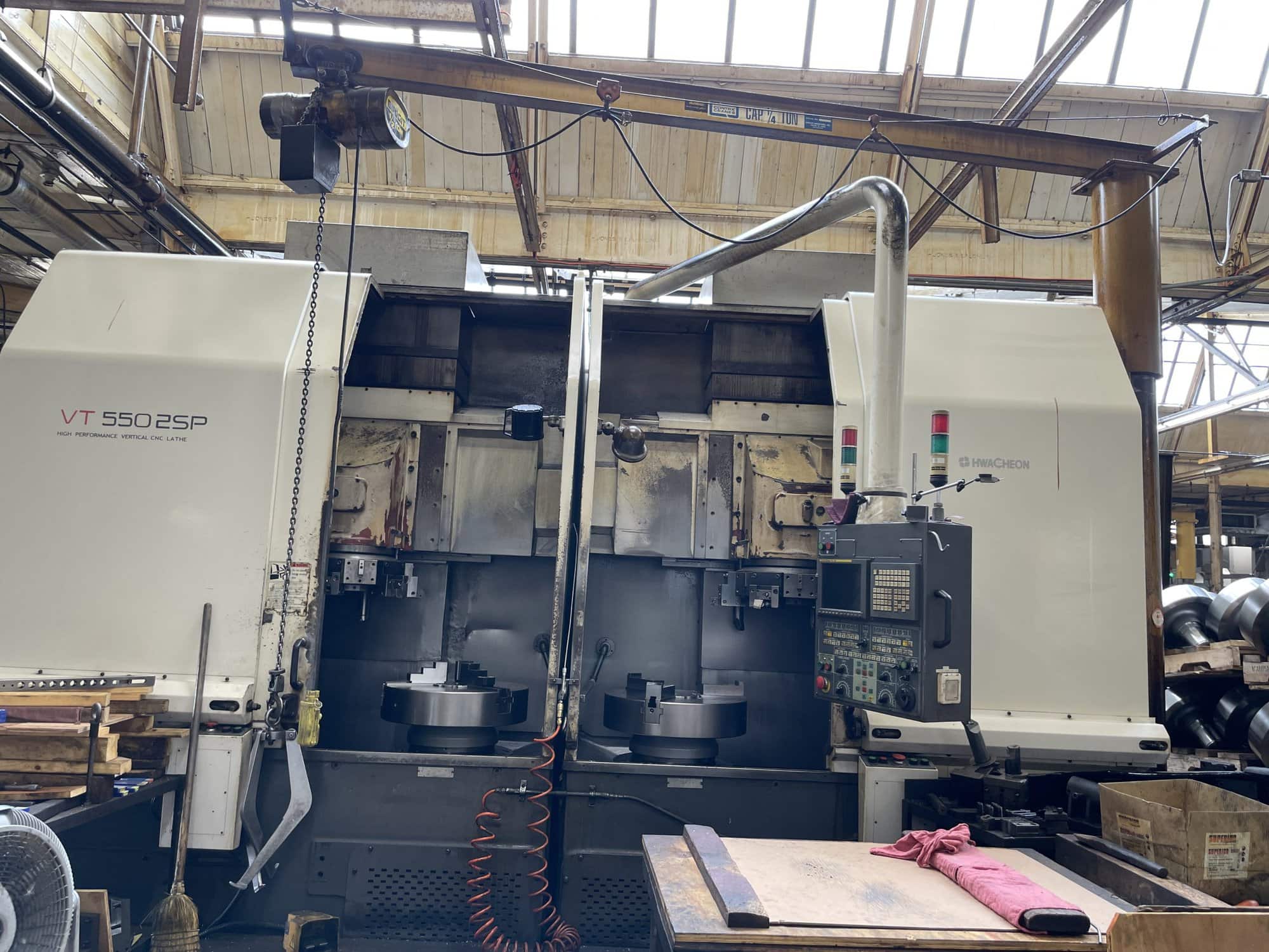 Hwacheon VT-550 2SP VTL, 2006 - 24" Dual Spindle, Fanuc Control, Chip Conveyor - Image 2
