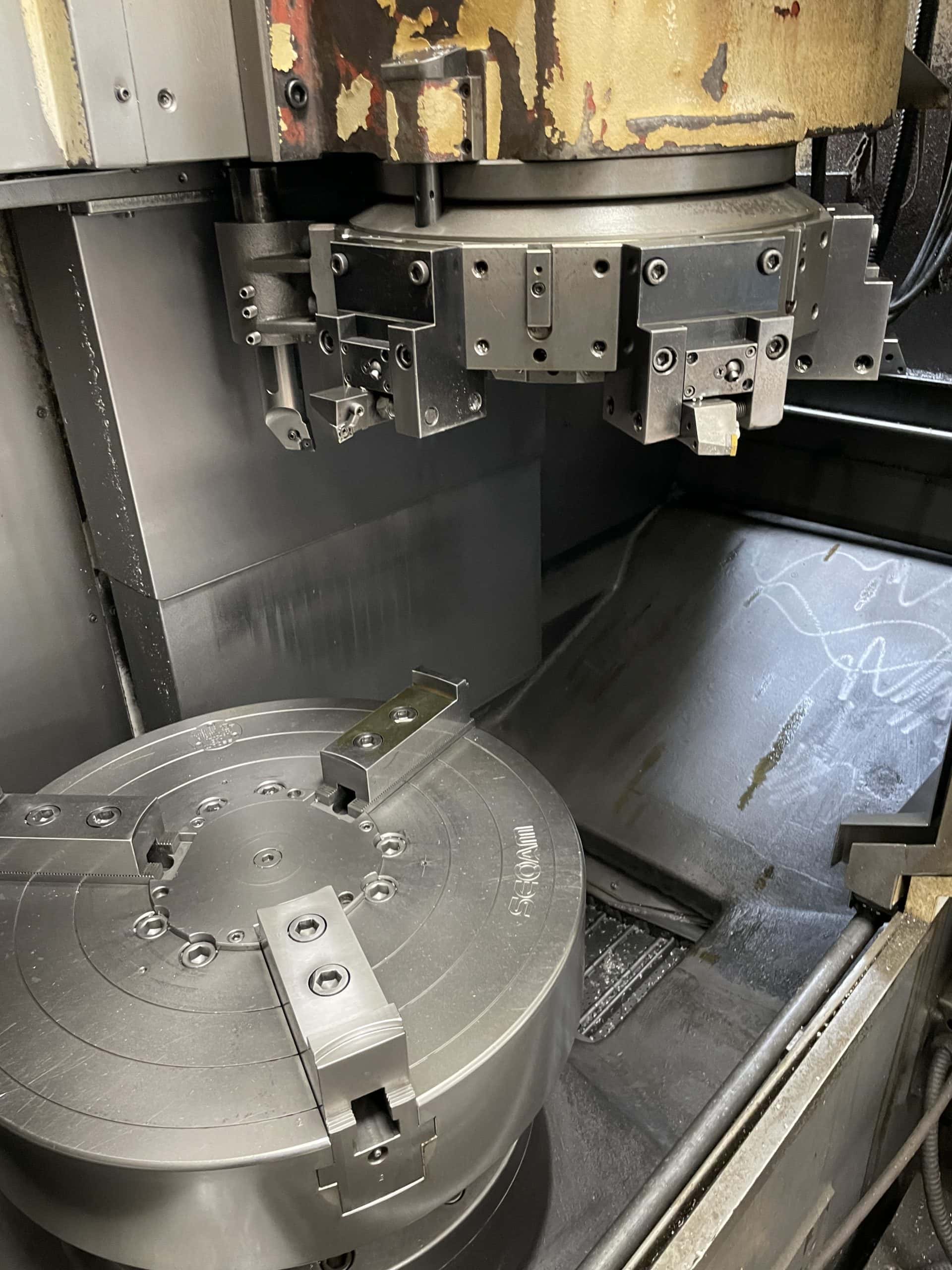 Hwacheon VT-550 2SP VTL, 2006 - 24" Dual Spindle, Fanuc Control, Chip Conveyor - Image 5