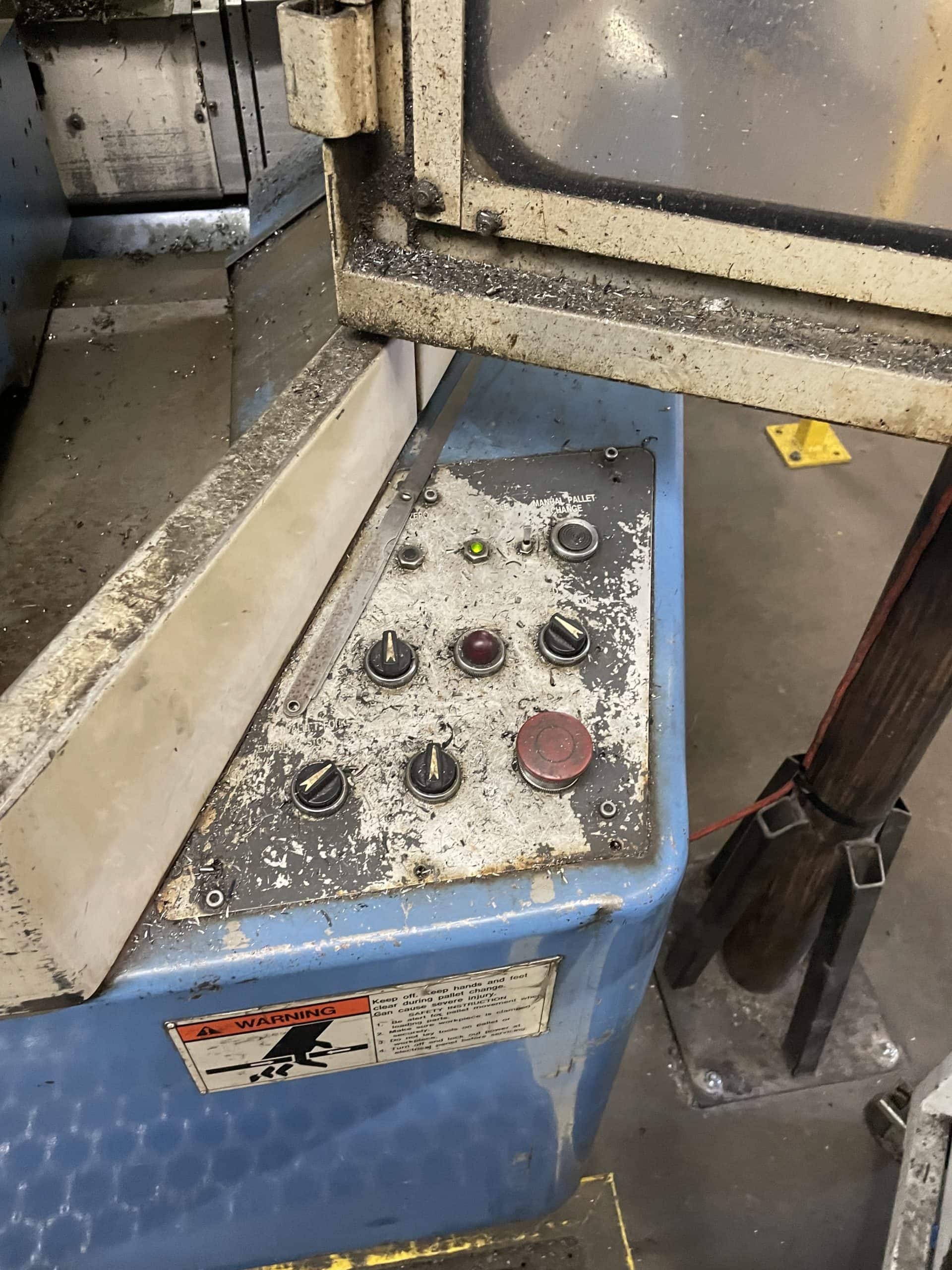 Mazak H-630 630MM HMC, 1988 - Chip Conveyor Included - Image 6