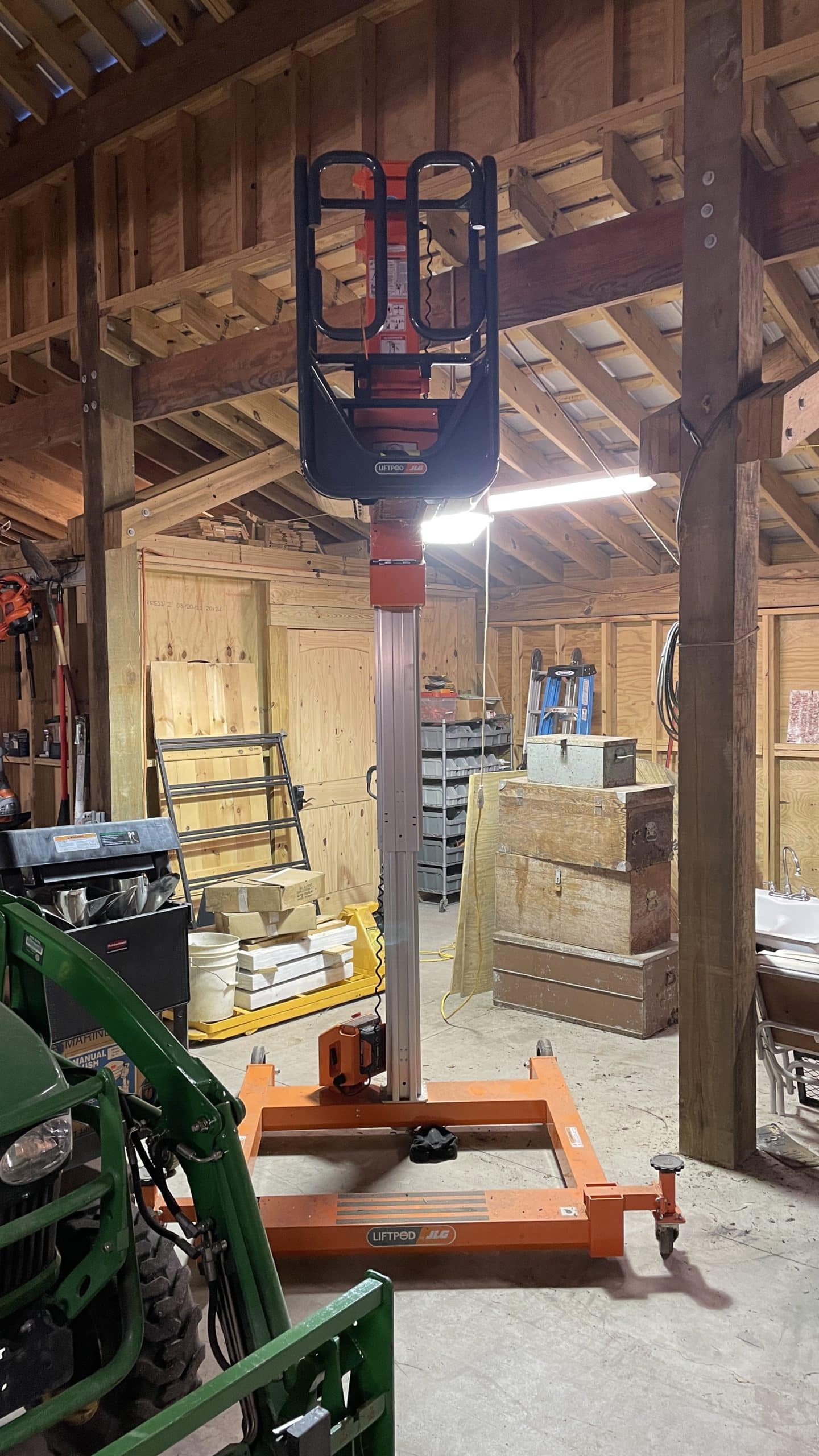 JLG FT140 LiftPod 330lb Personal Portable Lift, 2020 - Image 8