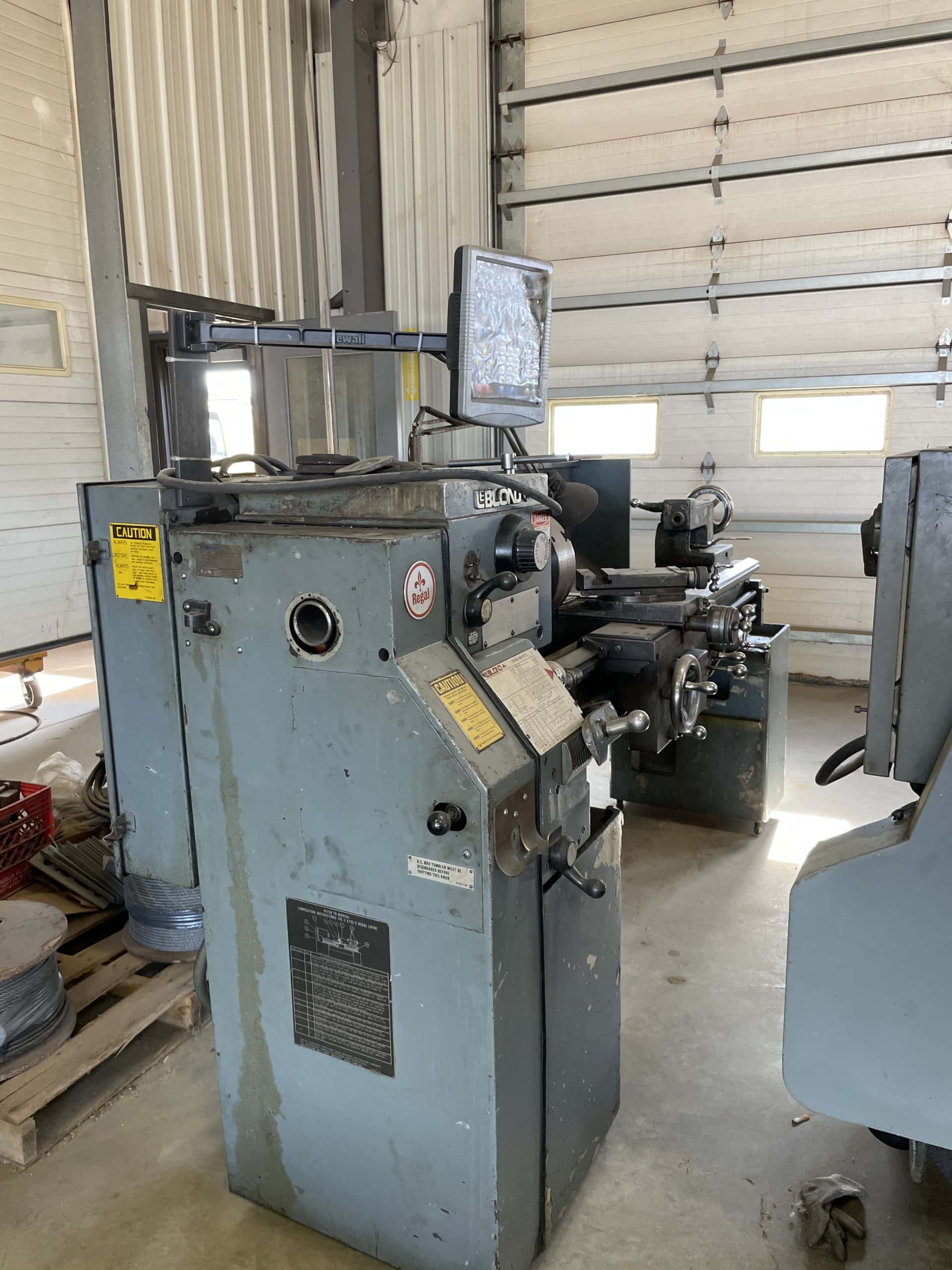 LeBlond Regal Servo Shift Engine Lathe, DRO, English and Metric Threads, 2011 - Image 7