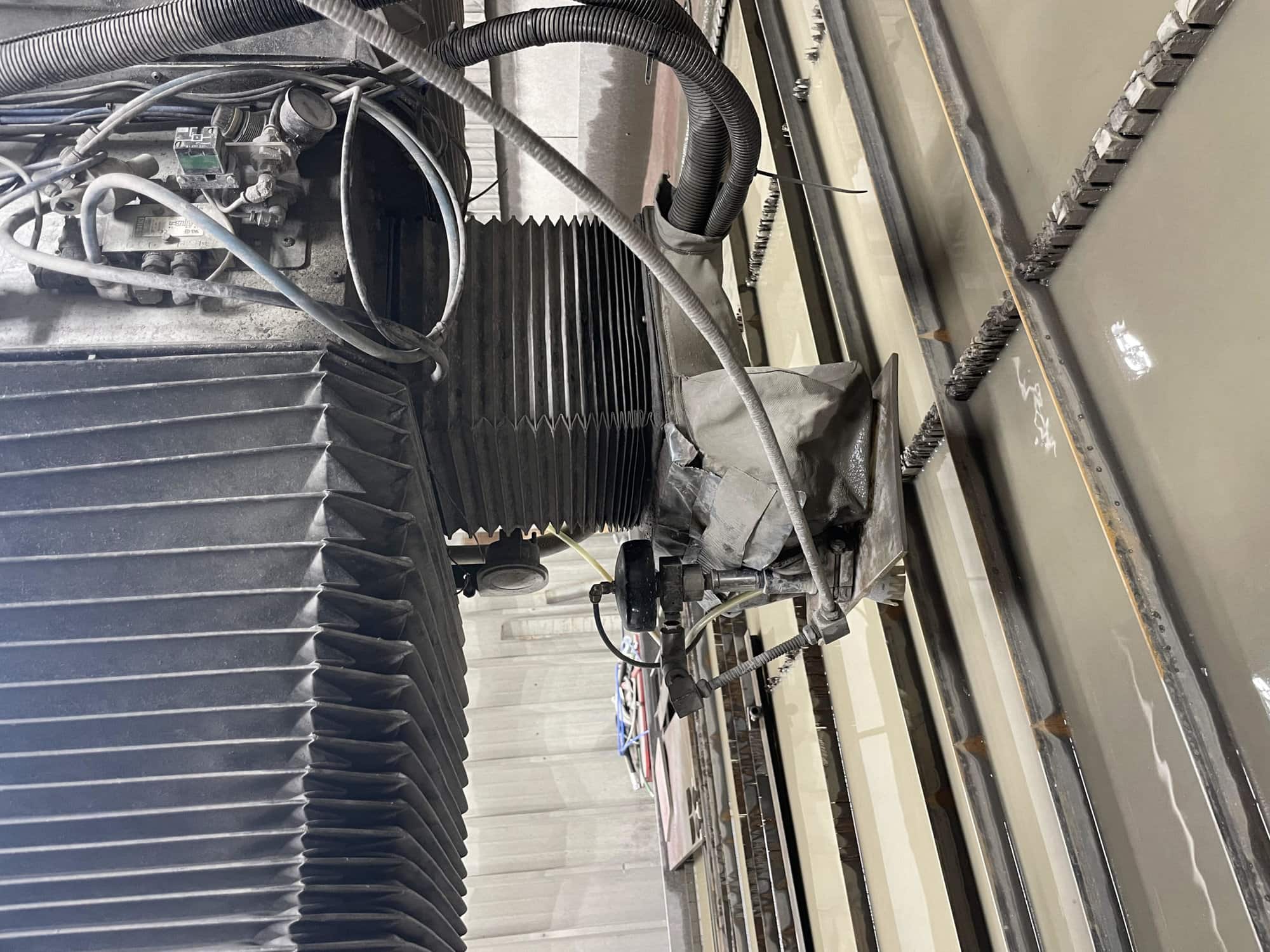 6' x12' Flow Integrated Flying Bridge Model 7136331 Waterjet Machine, 60 000 PSI - Image 7