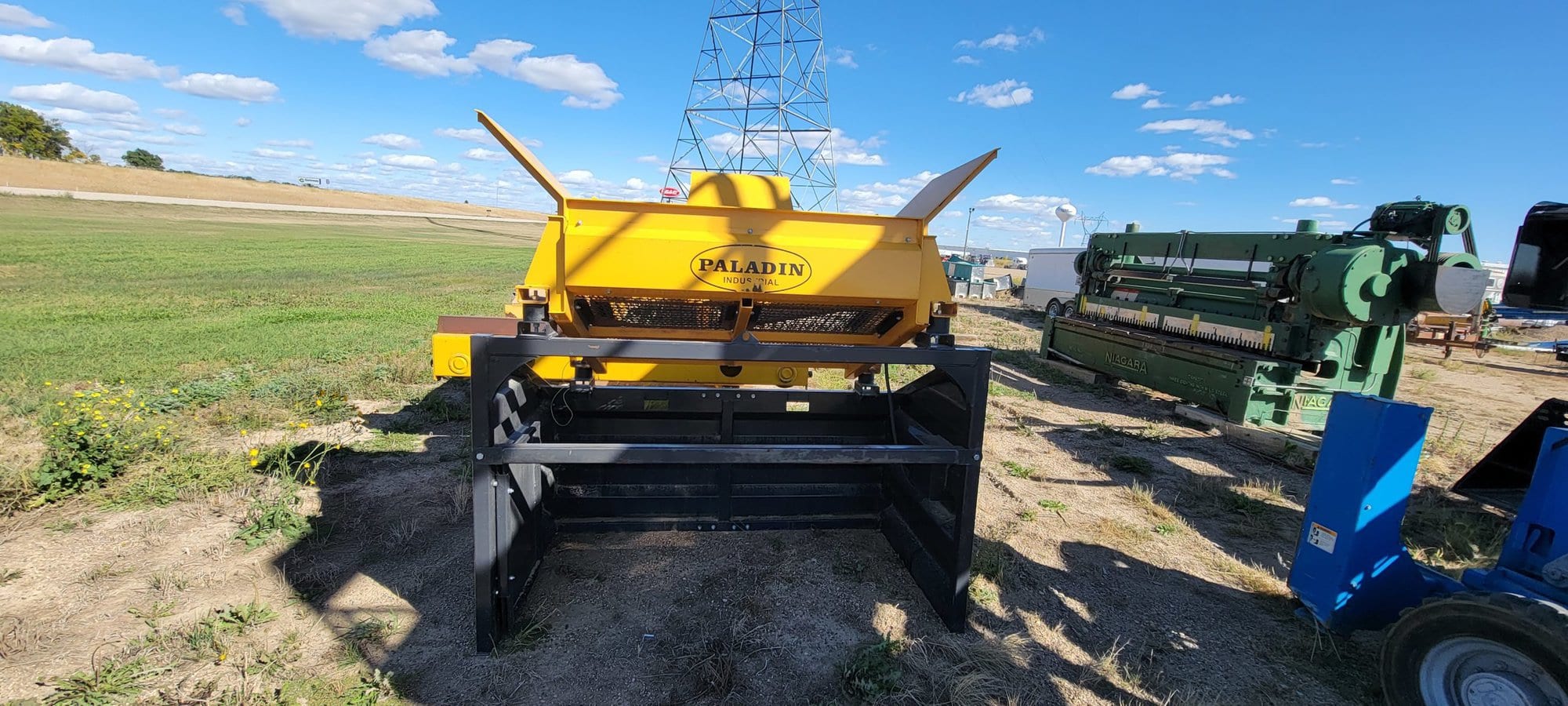 Paladin Industrial Vibratory Screen US70, 2022