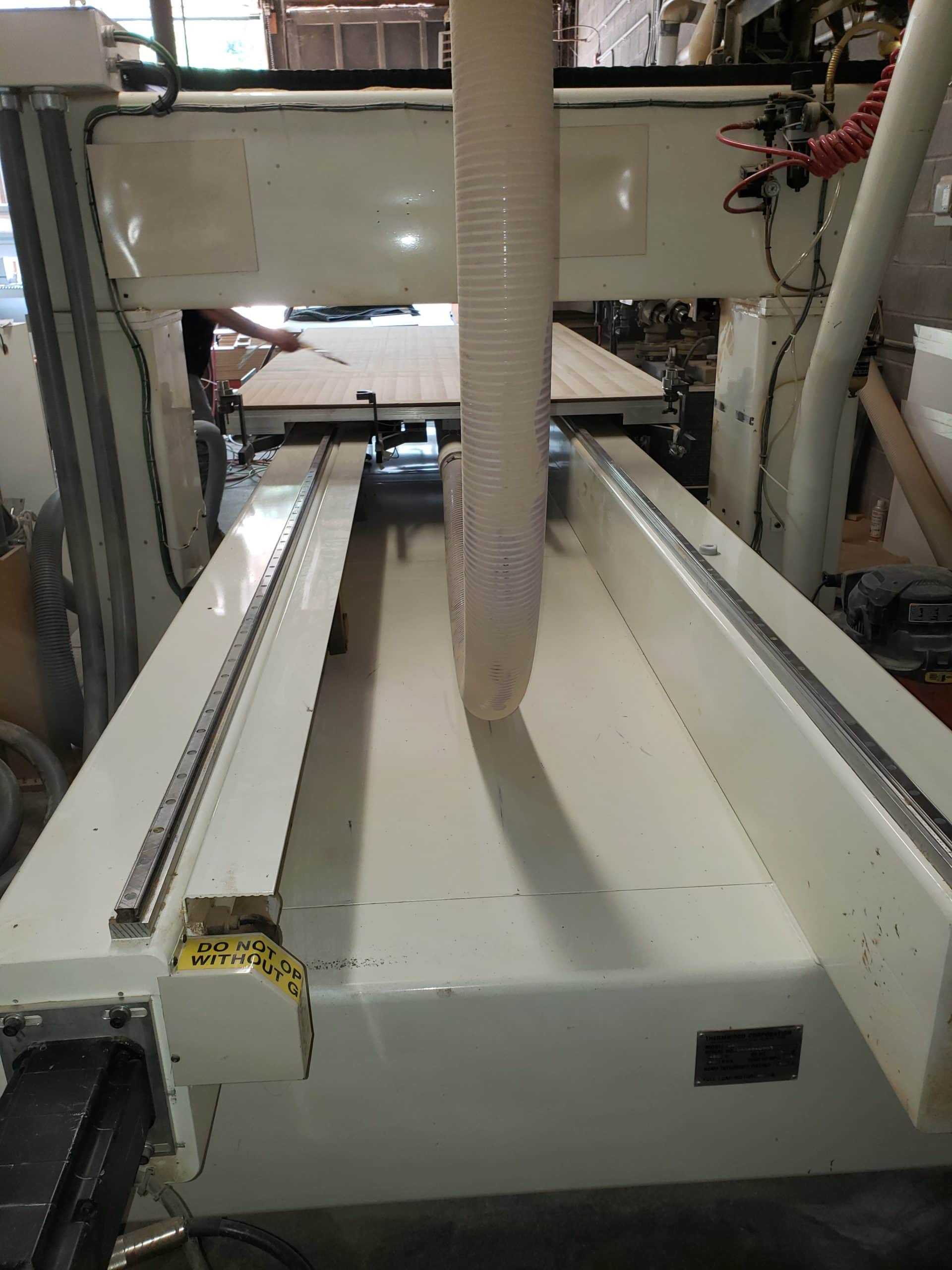 5' x 10' Thermwood C40 CNC Router, 2003- 18K Spindle, Tool Changer, 40 HP Vacuum - Image 3
