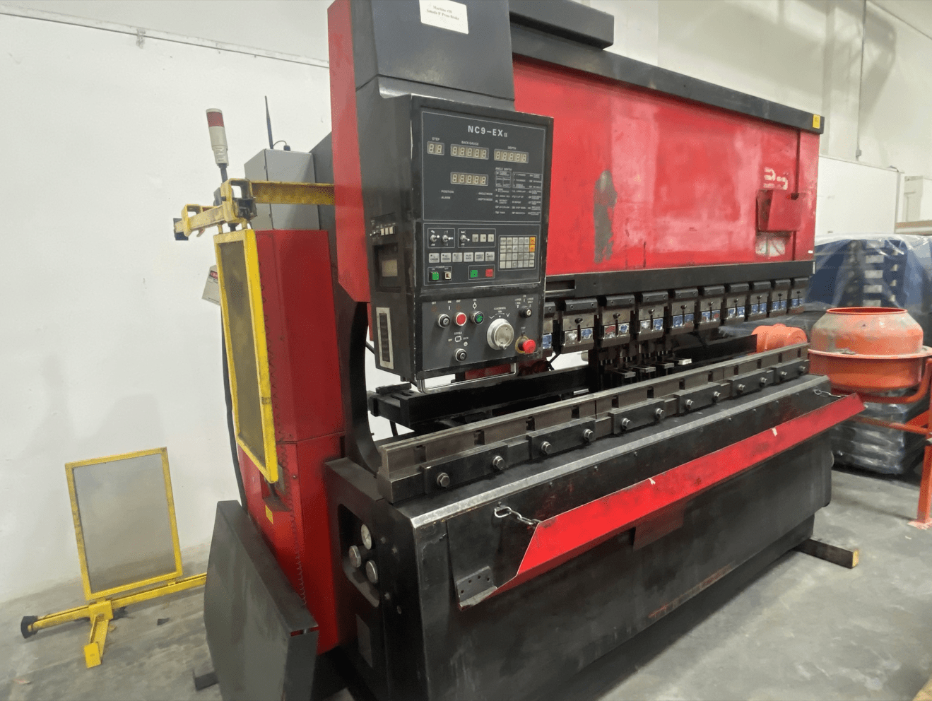 80 Ton x 8' Amada FBD8025 Press Brake, 1996 - Available Immediately