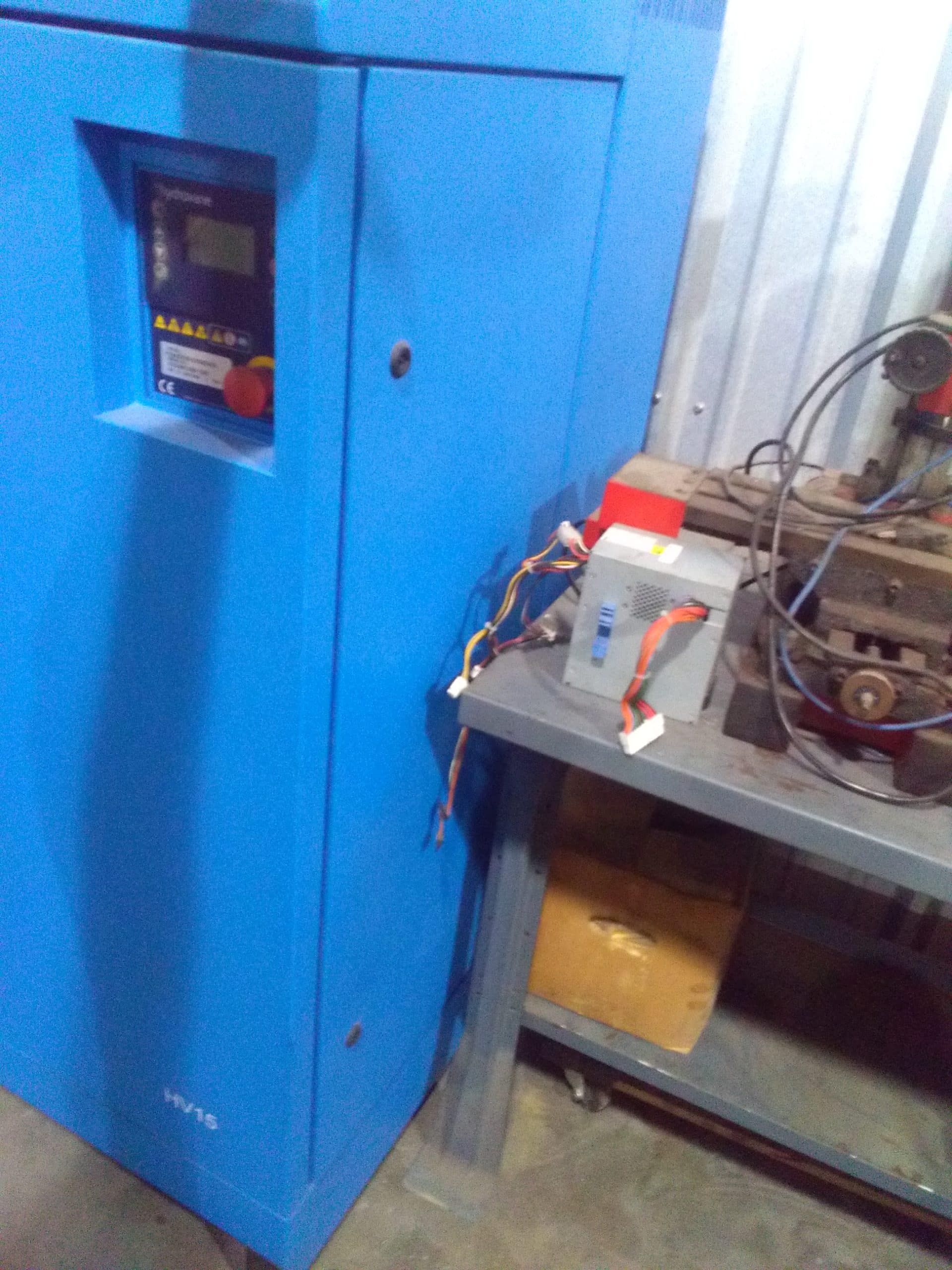 20 HP Hydrovane HV15-08 Fixed Speed Rotary Vane Compressor - Image 2
