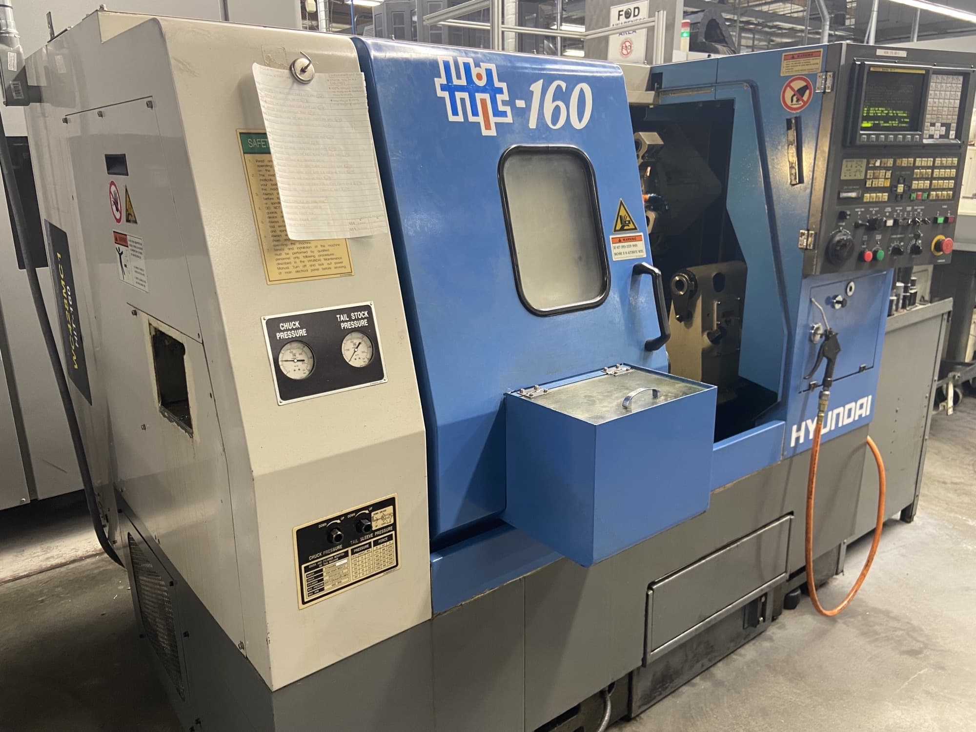 Hyundai HIT-160 CNC Lathe, 2003 - Parts Catcher, Tool Setter, Tailstock, Chip Conveyor, Fanuc Control - Image 2