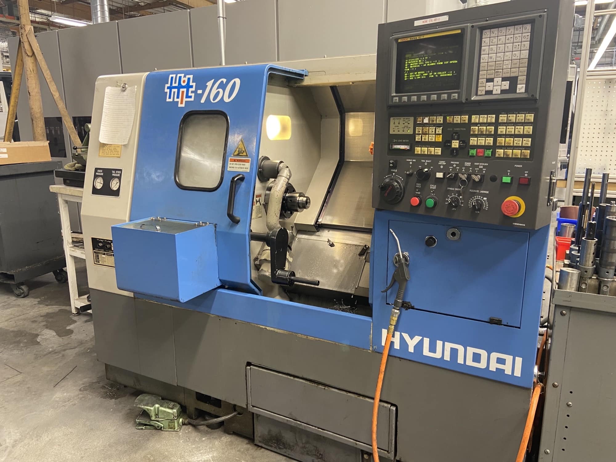 Hyundai HIT-160 CNC Lathe, 2003 - Parts Catcher, Tool Setter, Tailstock, Chip Conveyor, Fanuc Control