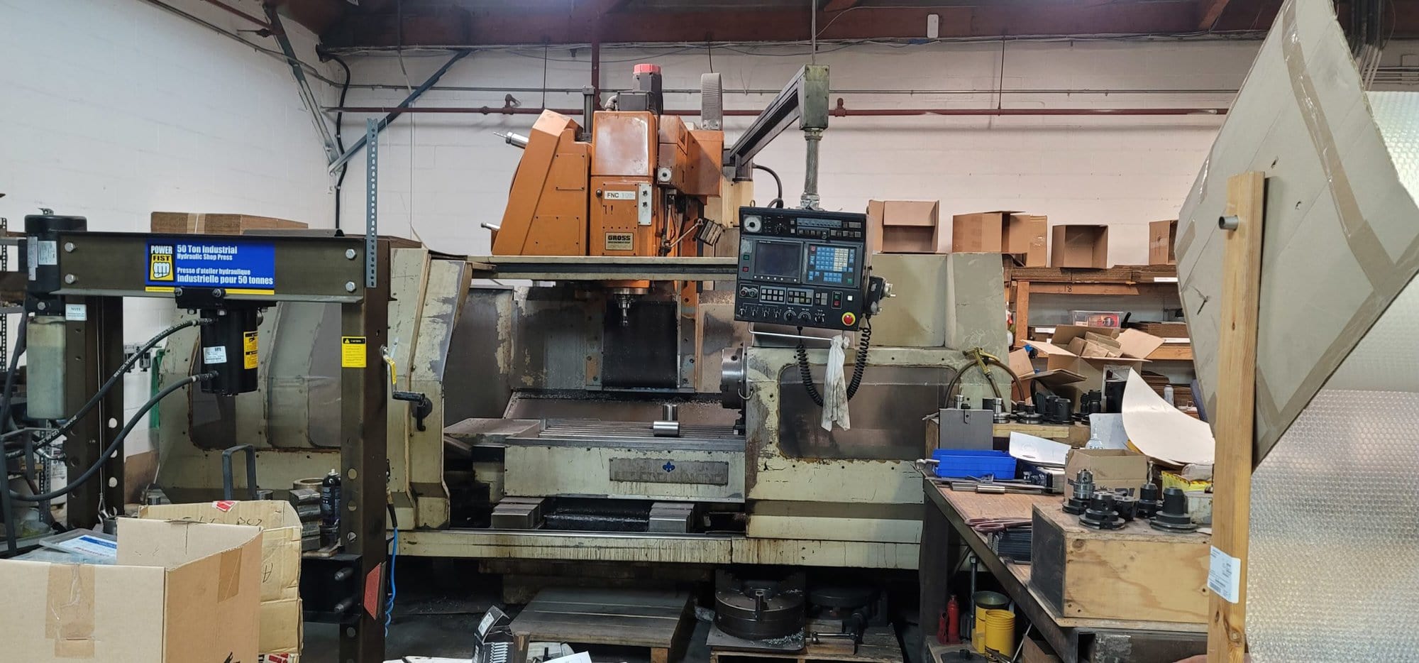 Leblond Makino FCN 106 VMC - Fanuc Control, Tool Holders Available