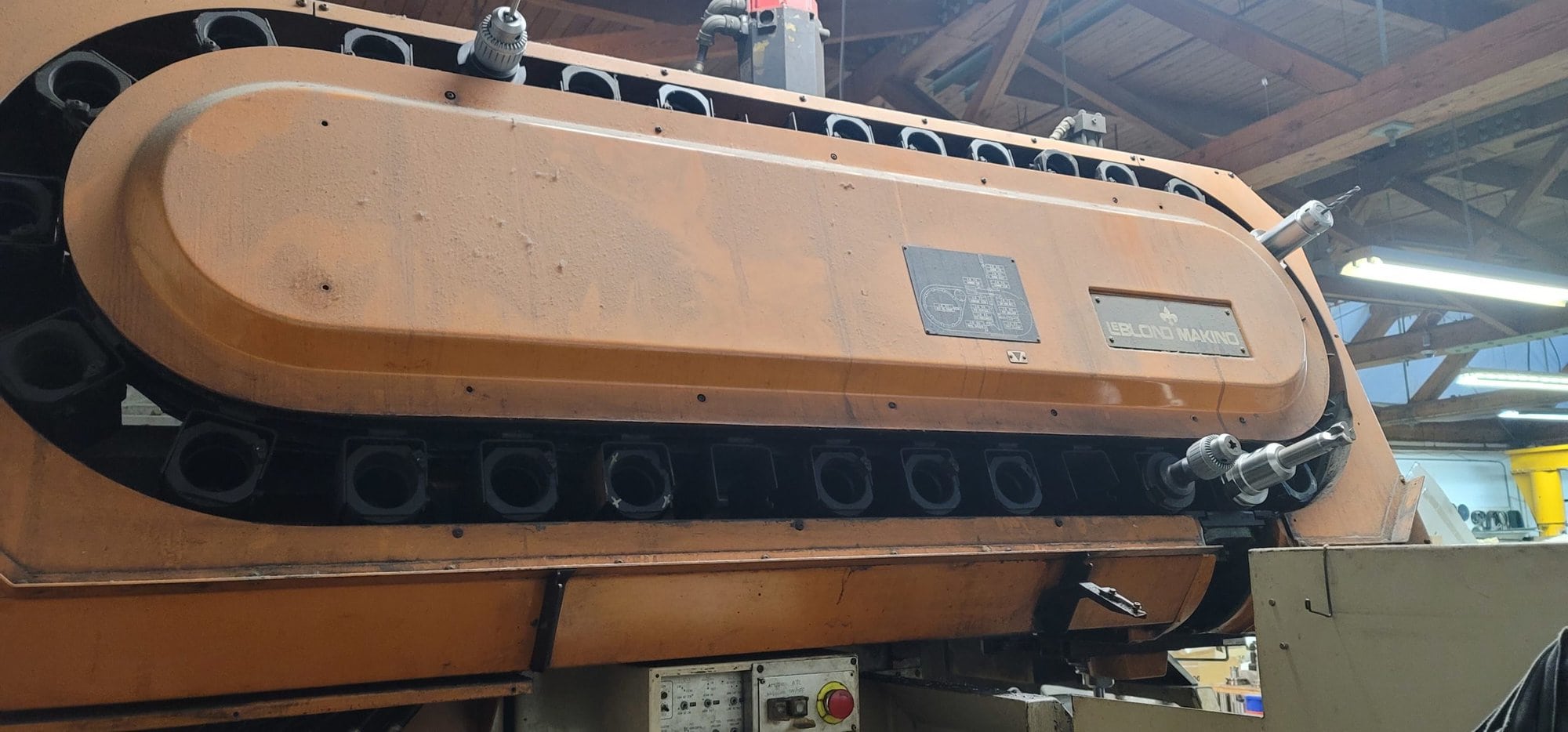 Leblond Makino FCN 106 VMC - Fanuc Control, Tool Holders Available - Image 4