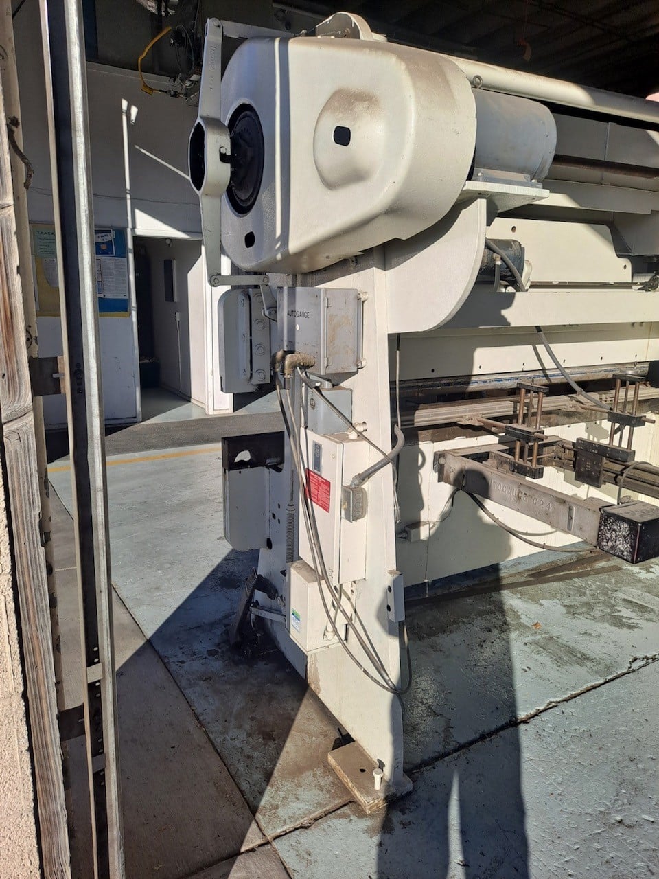 75 Ton x 10' Chicago Dreis & Krump 810-C Press Brake, 1972 - Backgauge - Image 4