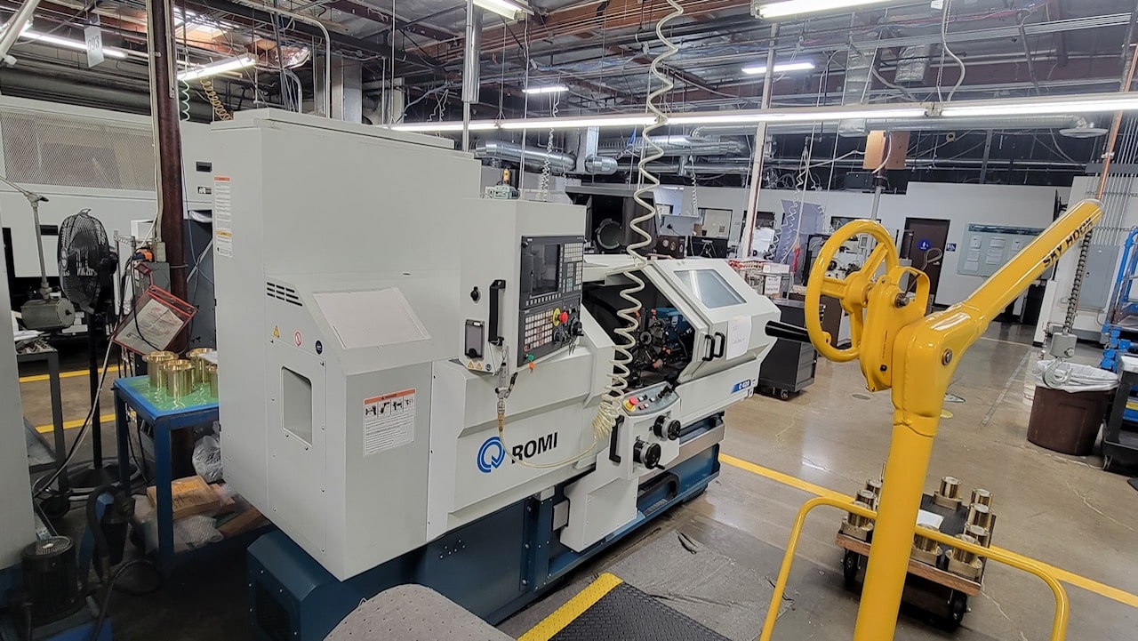 ROMI C-420 CNC Lathe, 2020 - Low Hours - Rigid Tap - Image 5