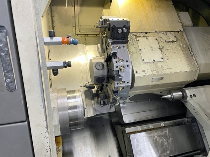 Hardinge Conquest T51 CNC Lathe, 1993- Live Tooling, Tailstock, Parts Catcher - Image 4