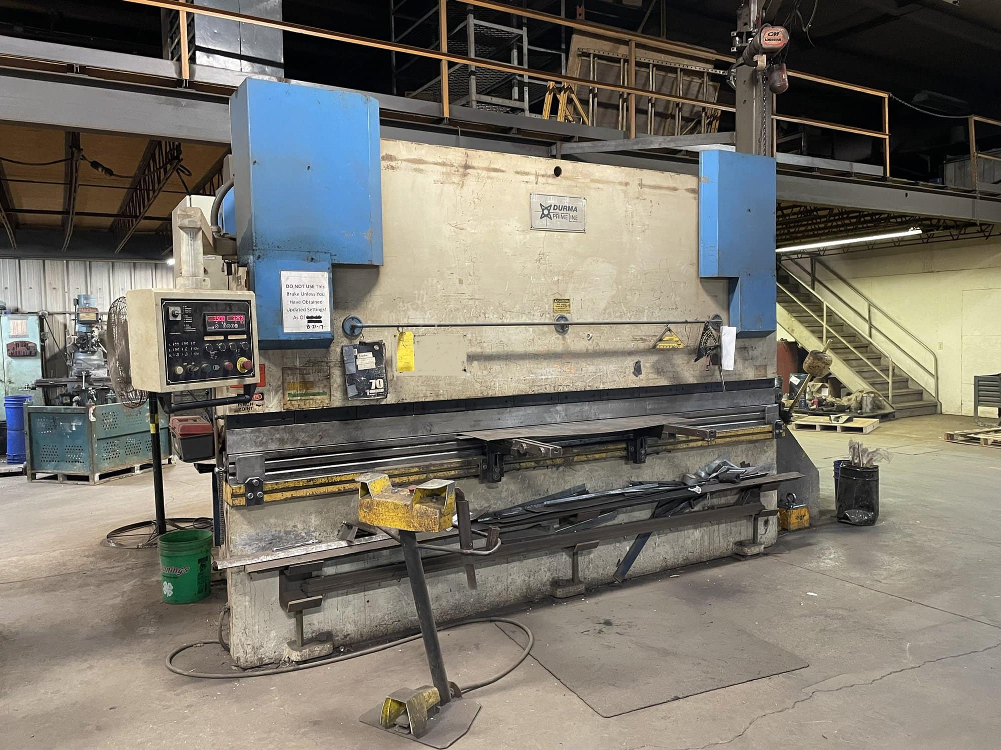 220 Ton X 12' Durma HAP 37200 Press Brake, 1999 - Tooling Included