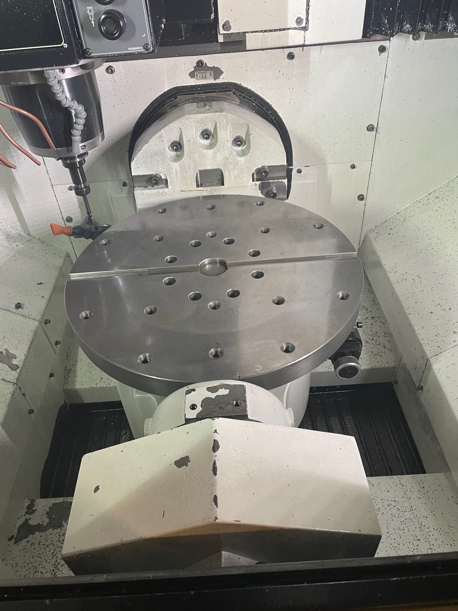 Mazak VC-500A VMC, 2017- 5-Axis, Probe, Mazatrol Smooth X Control, Available Immediately - Image 5
