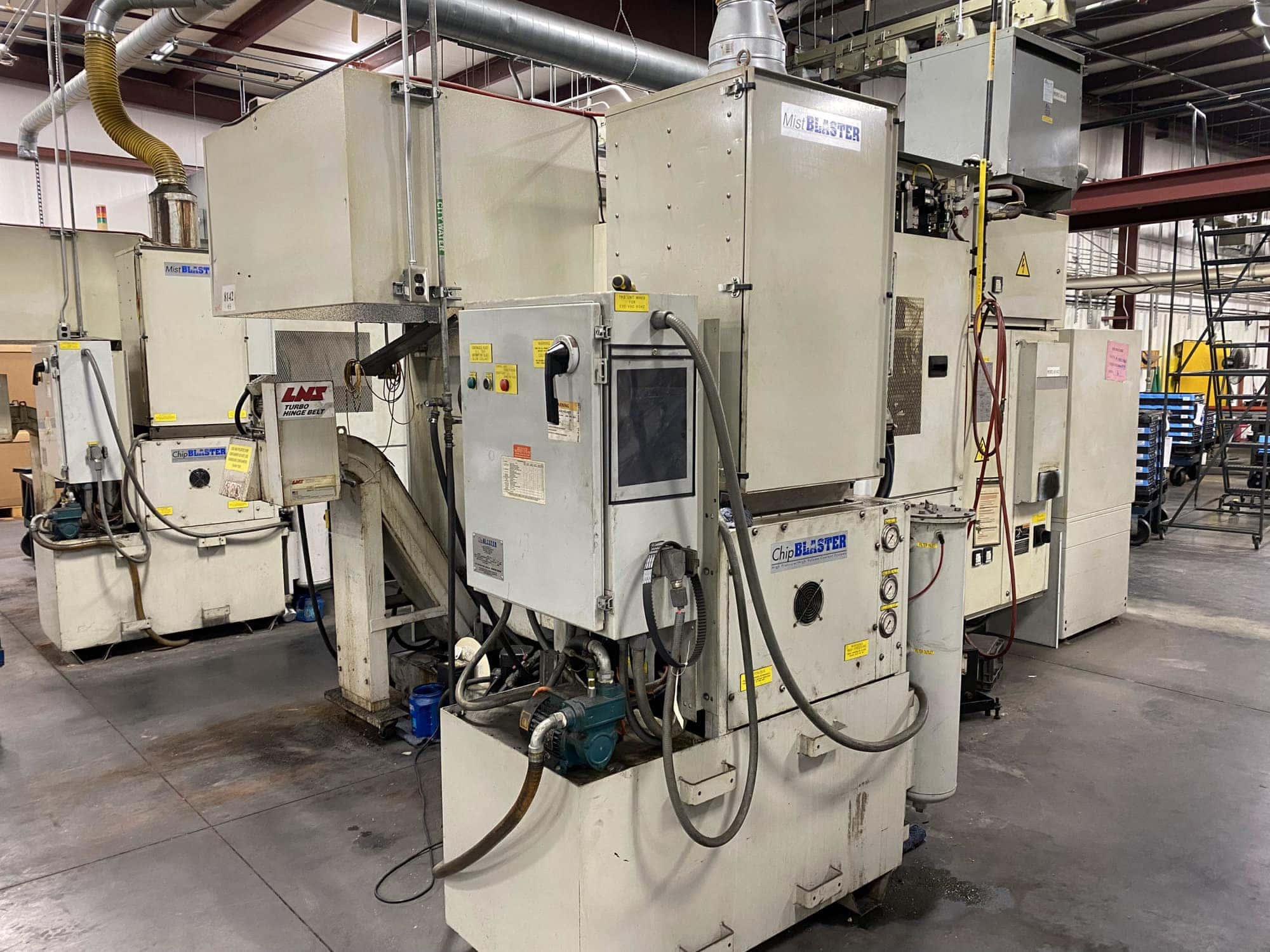 Mori Seiki NL2500SMC/700 CNC Lathe, 2011- sub spindle, live tooling, mist blaster, chip blaster, work stocker, gantry loader, available immediately - Image 3