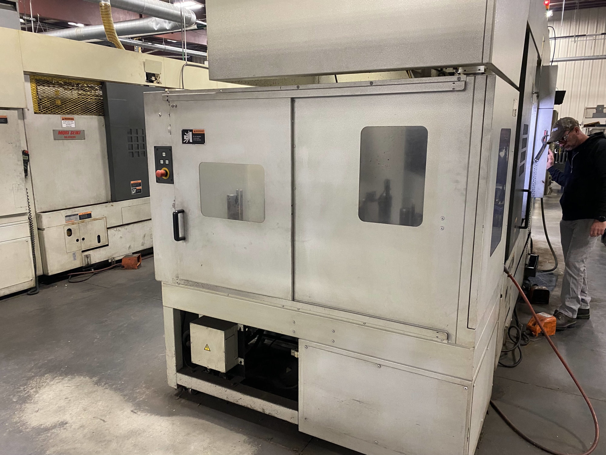 Mori Seiki NL2500SMC/700 CNC Lathe, 2011- sub spindle, live tooling, mist blaster, chip blaster, work stocker, gantry loader, available immediately - Image 10