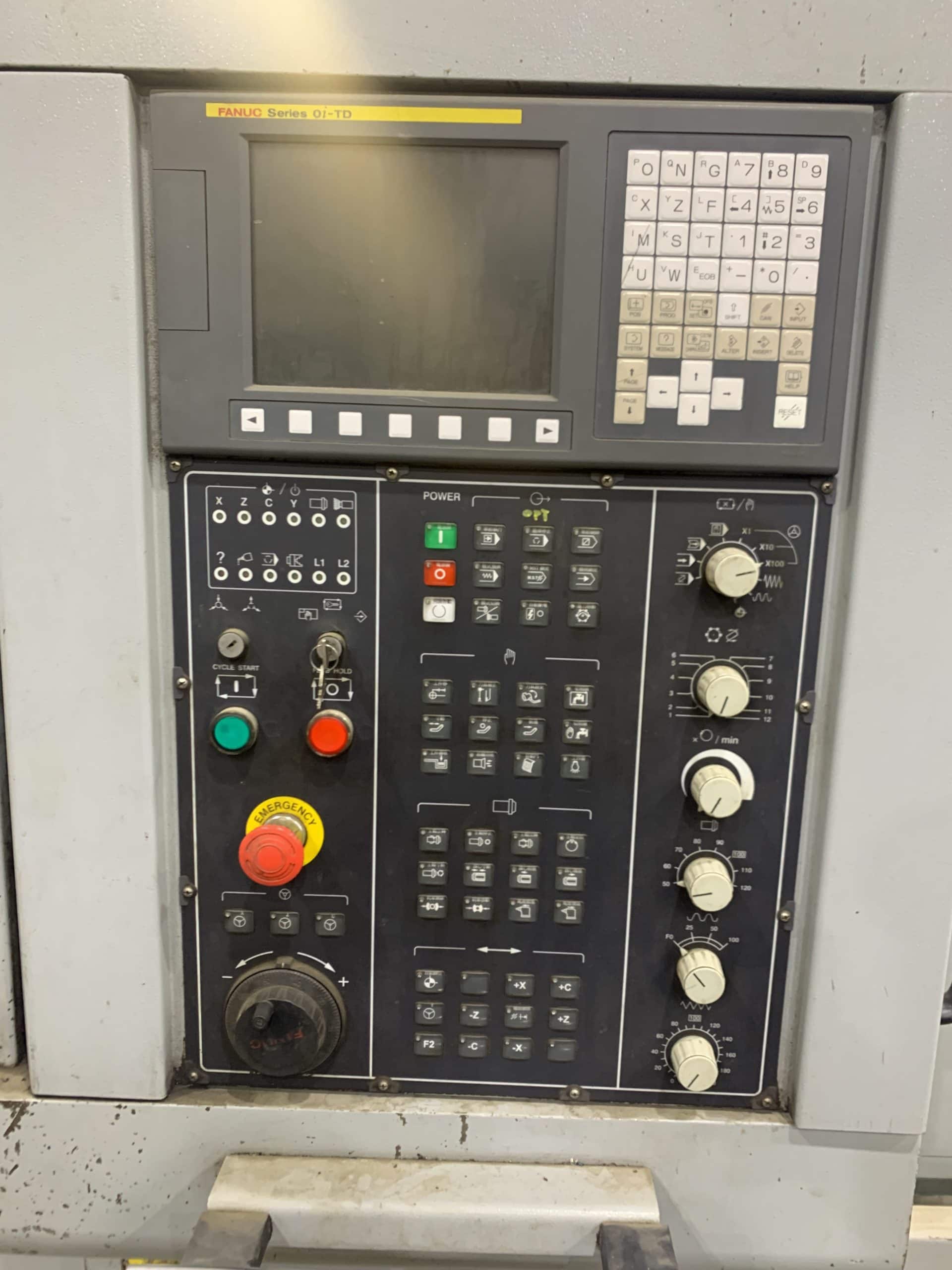 AccuWay UT-400LX CNC Lathe, 2012- 8" spindle bore, Chip Conveyor, Tailstock - Image 2