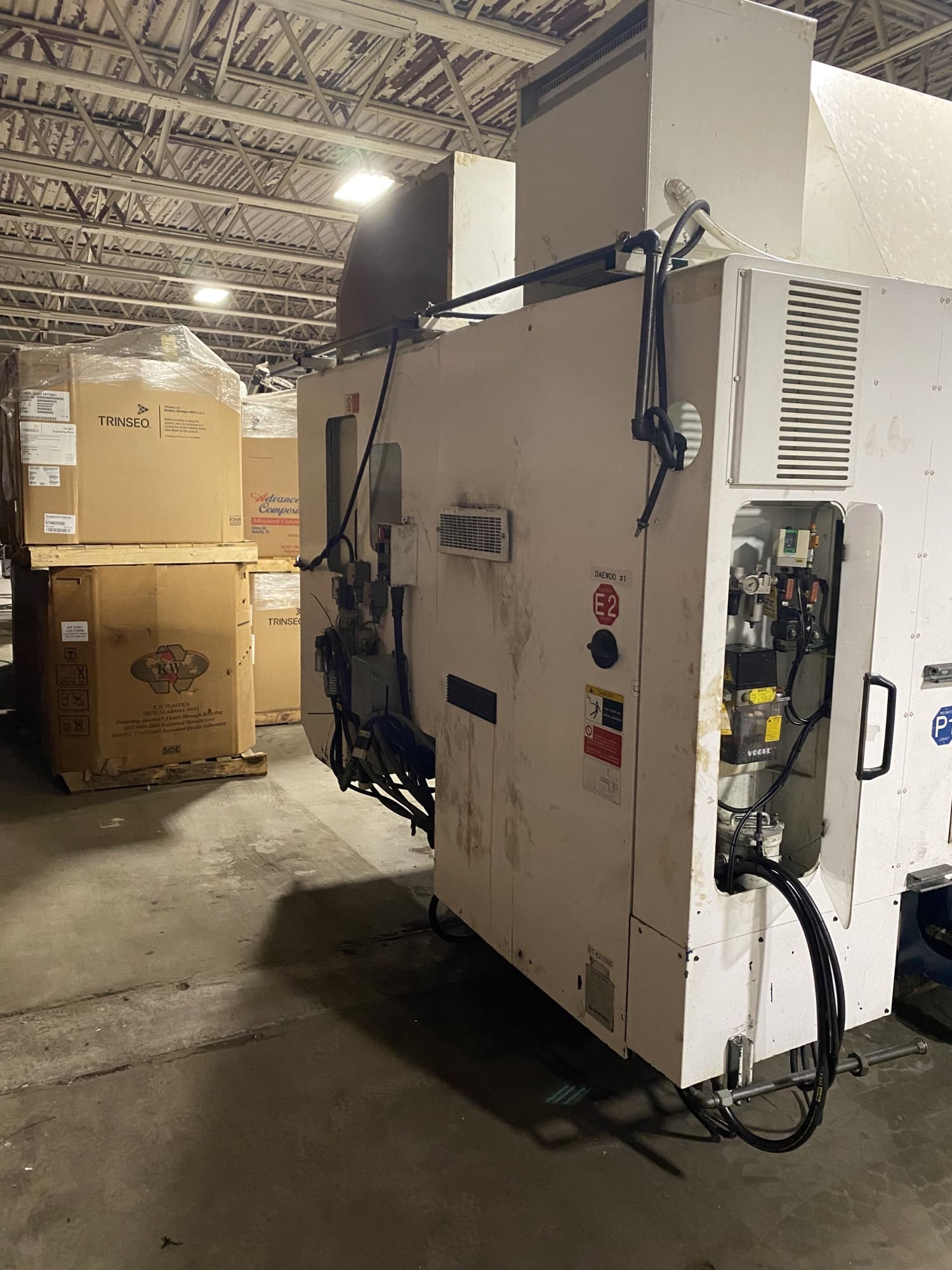 Daewoo DMV-400 VMC, 2000 - Image 12