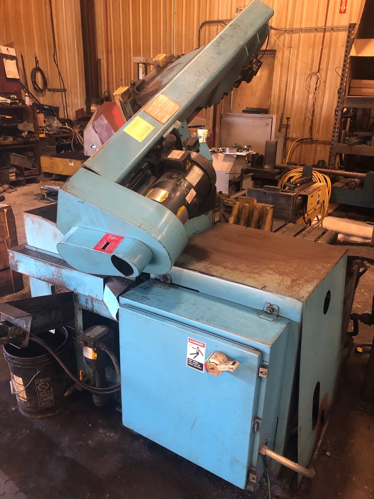 12" x 12" DoAll C305A Automatic Horizontal Bandsaw, 2003 - Image 7