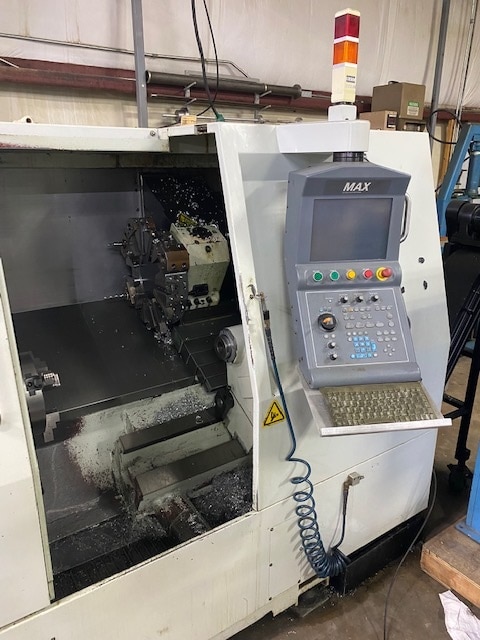 Hurco TM-10 CNC Lathe, 2005 - WinMax Control, Tailstock, Conveyor - Image 2