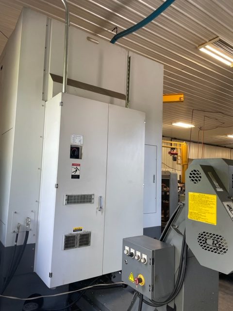 Samsung SLV-80 VTL, 2015 - Low Hours, 24" Chuck, Chip Conveyor - Image 2