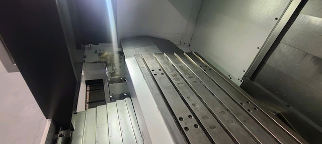 DMG Mori Duravertical 5100 VMC, 2016 - 12K RPM Spindle, TSC Interface, Renishaw Probe - Image 5