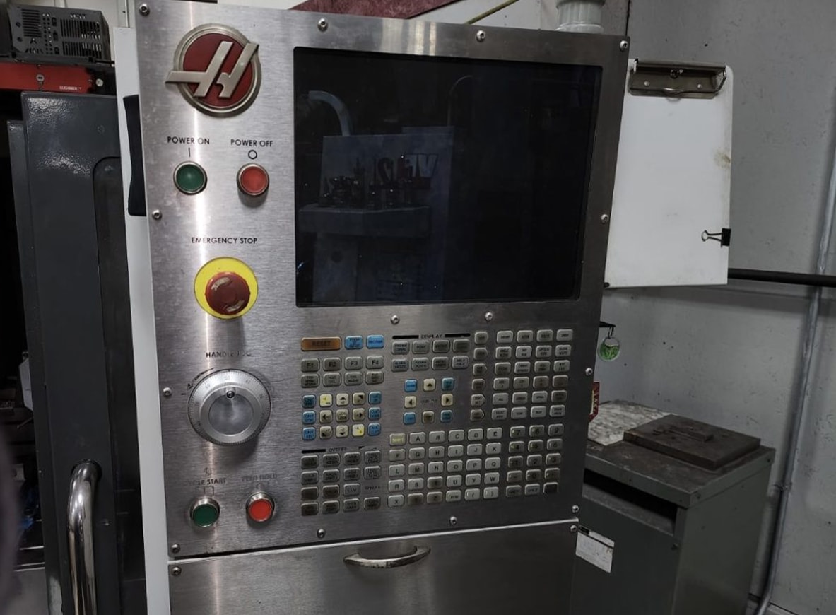 Haas VF-2 VMC, 2011- Chip Auger, 30HP, 2 Speed Gearbox, Low Hours, Pre-removal Pricing - Image 2