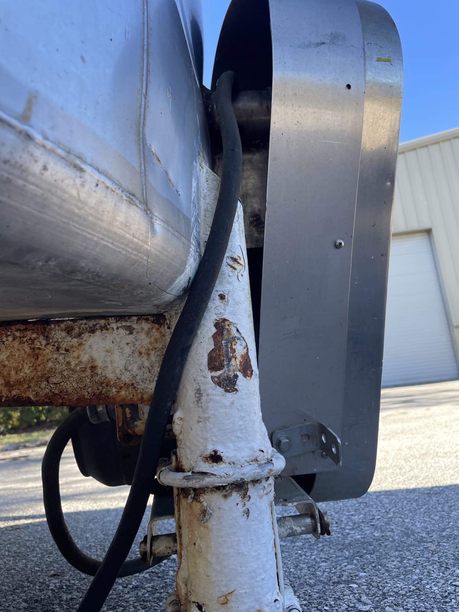 1000 Gallon Stainless Steel Holding Tank - Small Agitator - Image 3