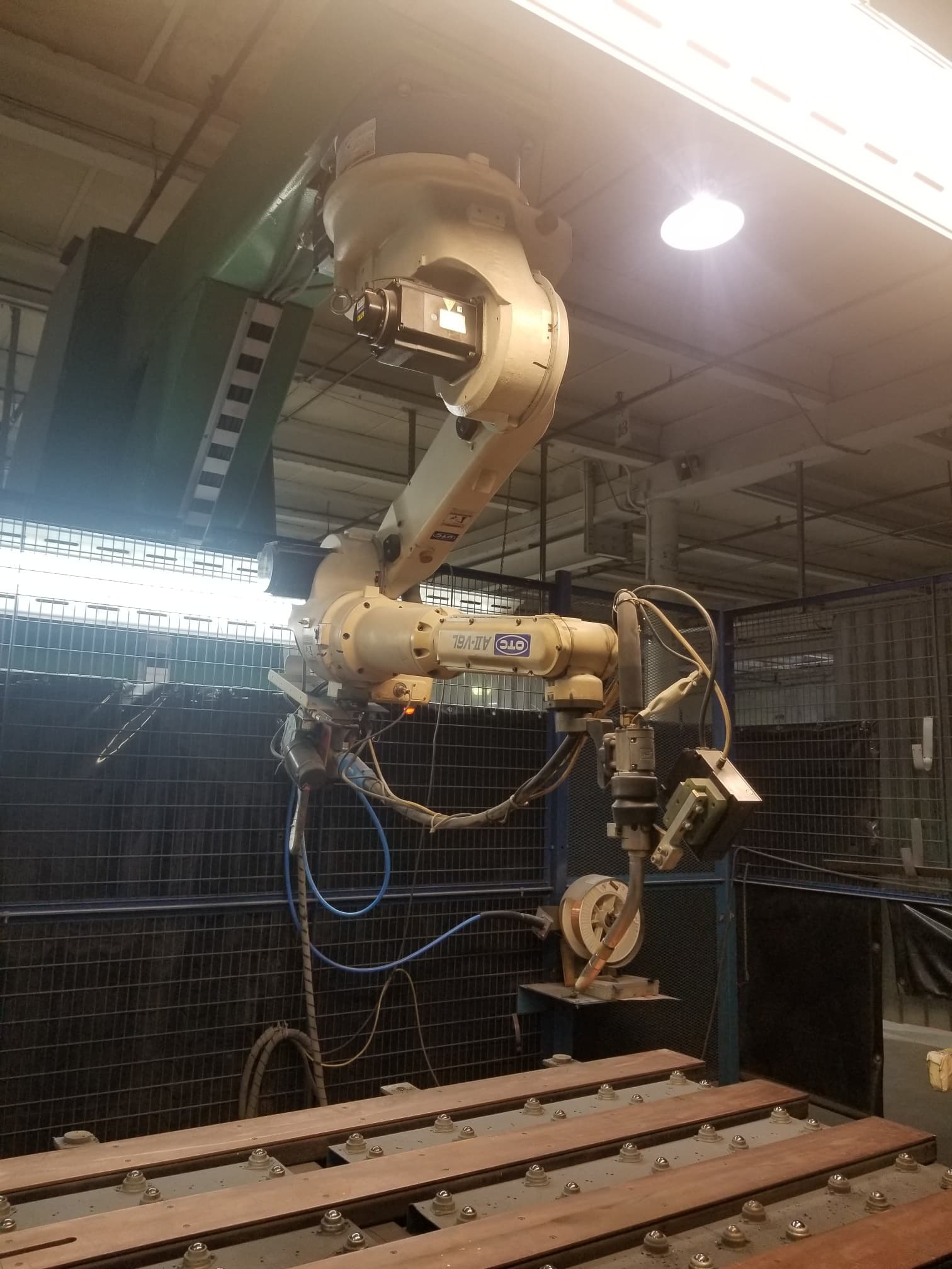 OTC Daihen AX21 - UL0000 Robot Welder, 2010 - Image 2