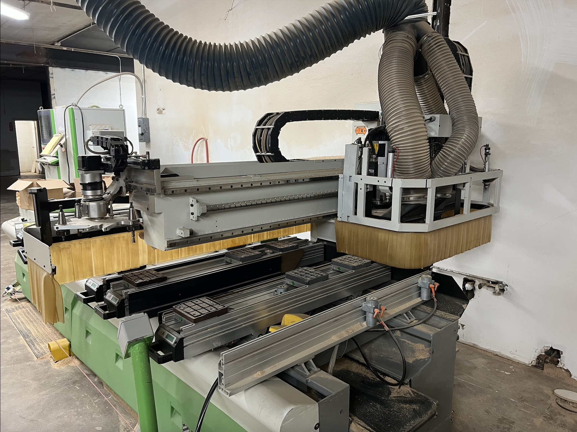 Biesse Rover 23 10' x 4' CNC Router, 2001 - 5 ATC, Video Available - Image 2
