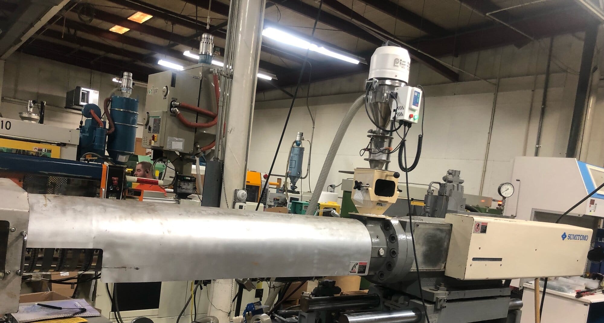 350 Ton 38 Oz. Sumitomo SH350C 2500 Injection Molding Machine, 2000 - Image 4
