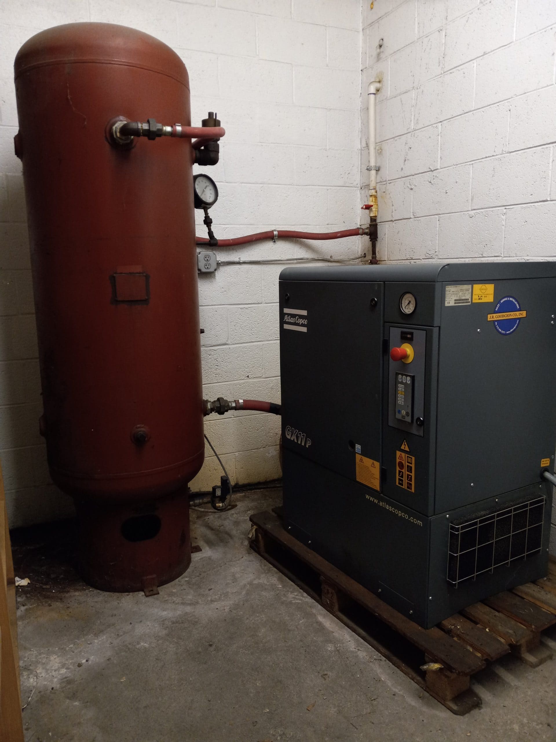 15 HP Atlas Copco GX11P Rotary Screw Air Compressor, 2008 - Includes Dryer and 120 Gallon Tank - Image 2