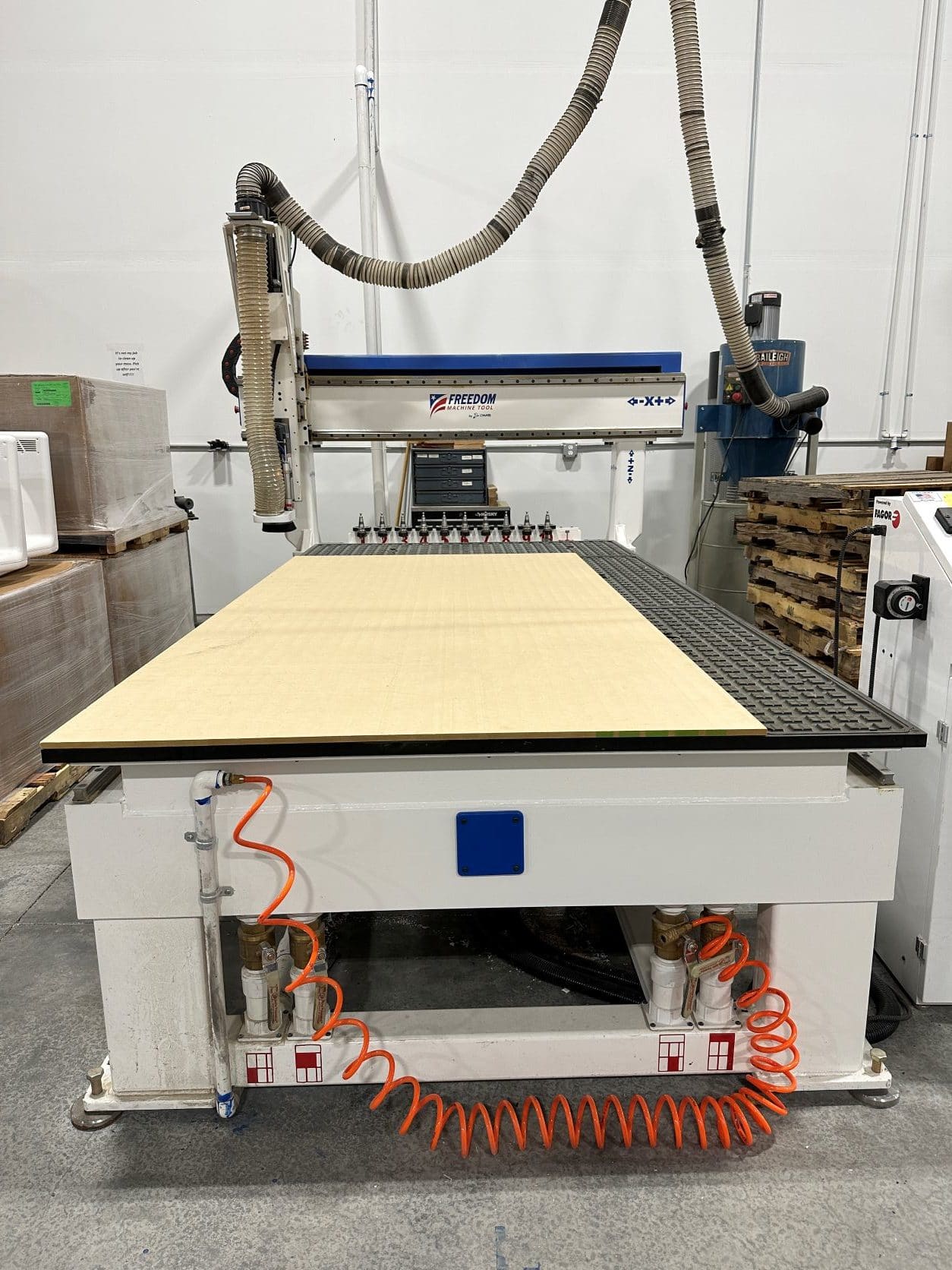 Freedom F37-5-10 CNC Router, 2019 - Automatic Tool Changer, 15K RPM Spindle, Low Hours - Image 6