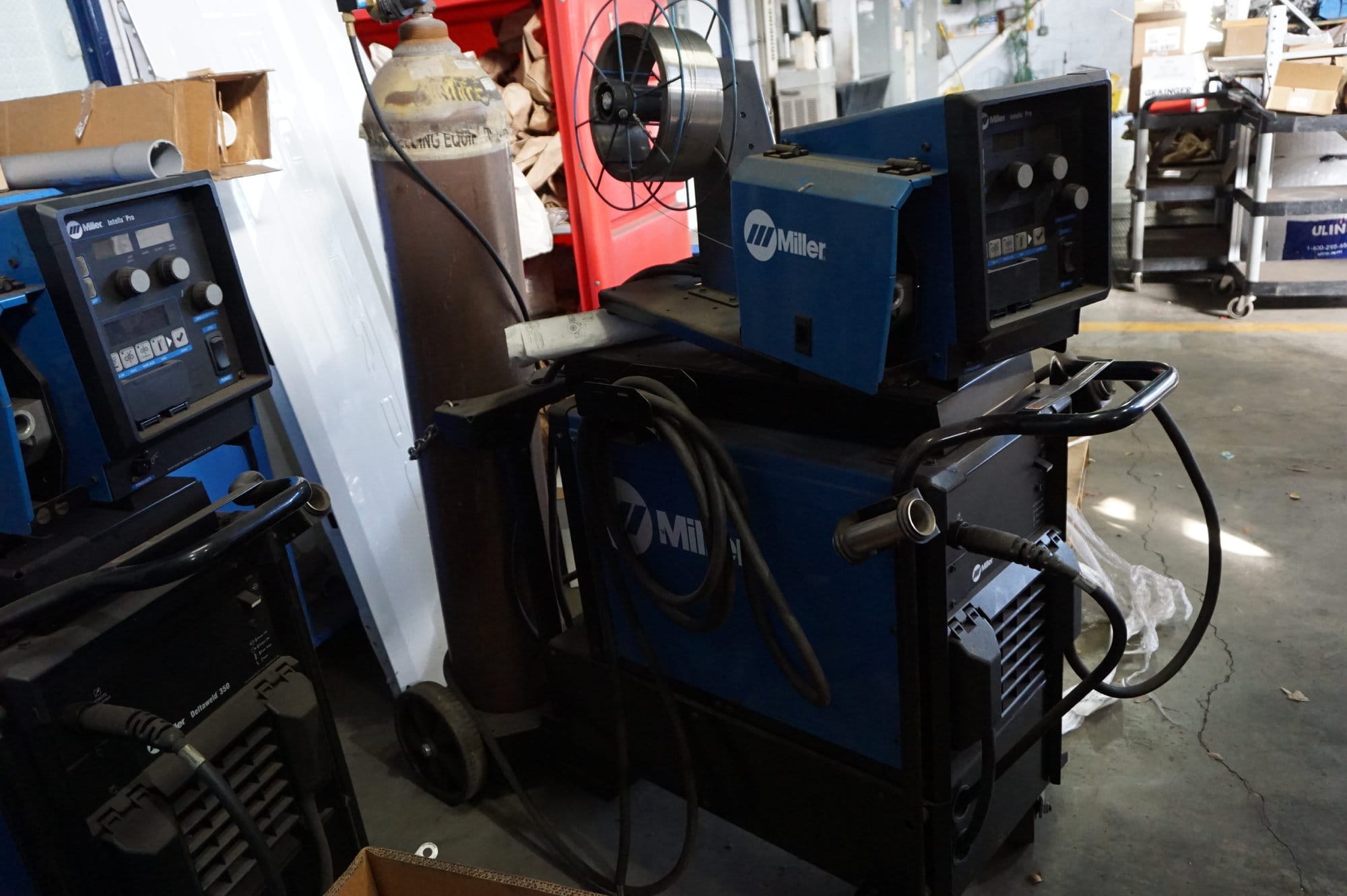 Miller Deltaweld 350 MIGRunner Welding Machine - Intellx Pro Feeder Included - Image 3