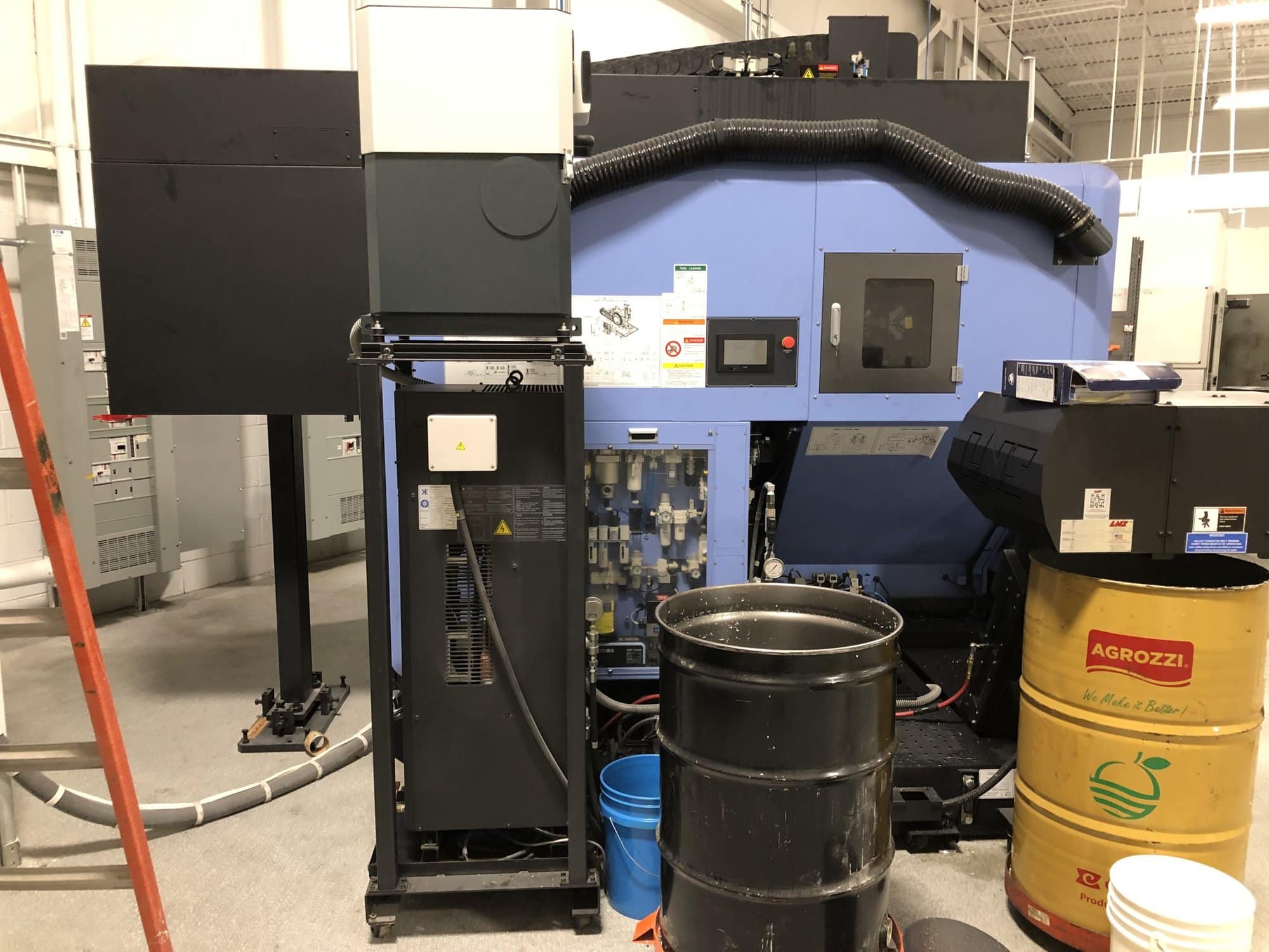 Doosan DVF-5000 VMC, 2020- 5-Axis, Fanuc Control, 8 Pallet System,Probe, Mist Collector - Image 4